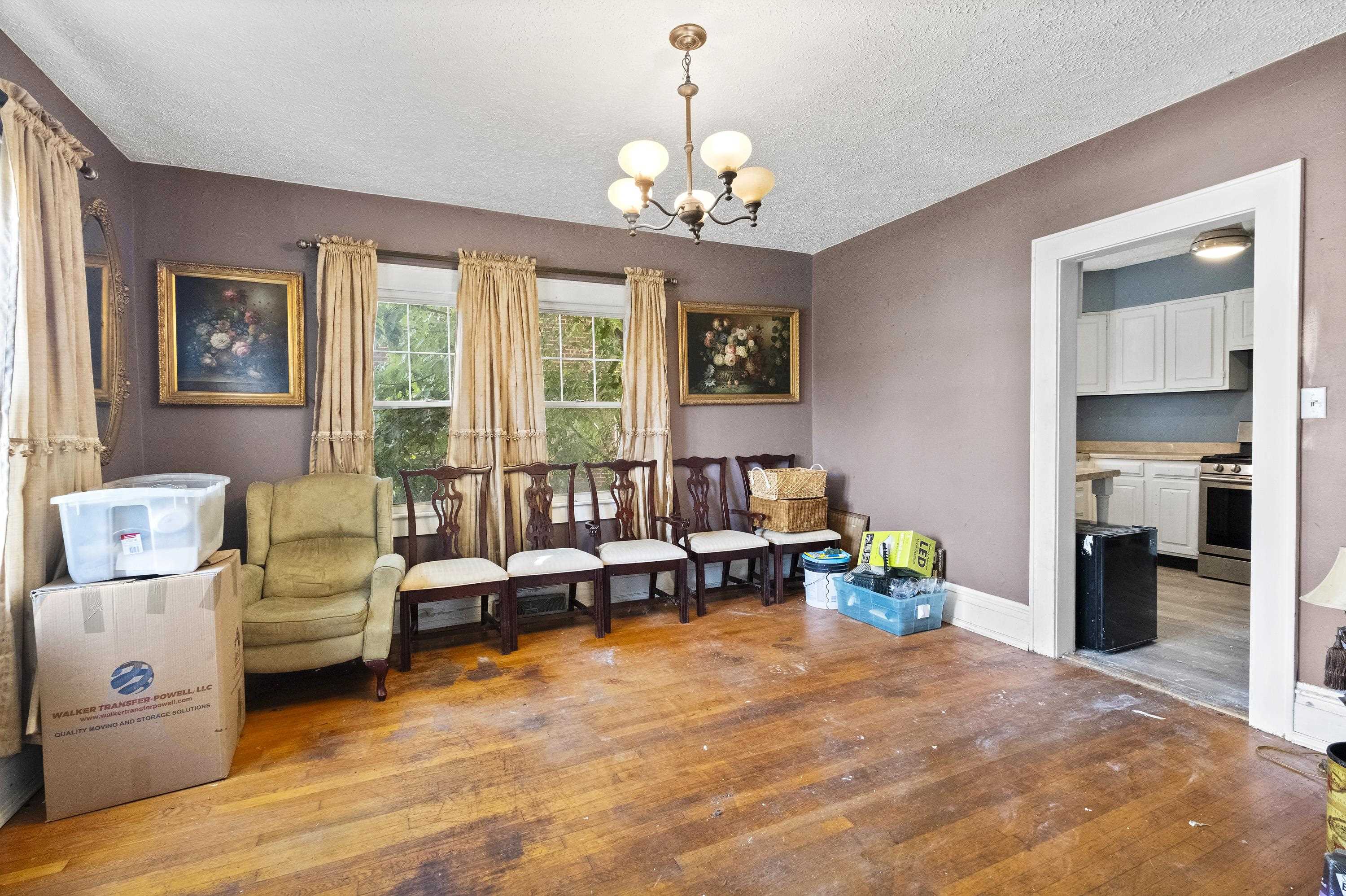 https://zimg.paragon.ice.com/ParagonImages/Property/PH/AABRKY/61314/5/0/0/365728d665dafdd7c51ac28073b947f5/0/325b4d9050eeea2ea28cc3453e83a1ff/61314-4b5fc46a-5cab-4588-b47b-095c168bfb4f.JPG