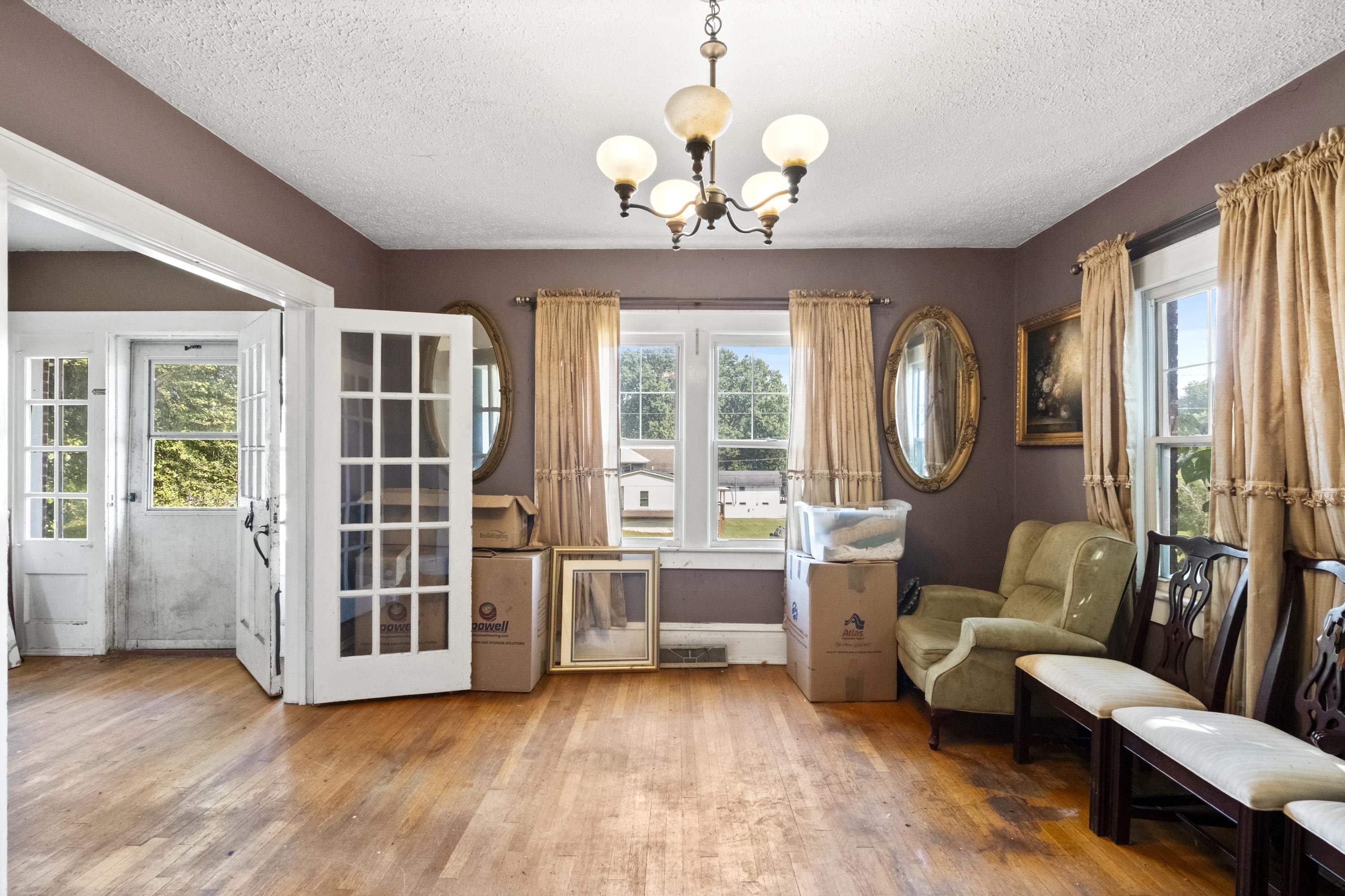 https://zimg.paragon.ice.com/ParagonImages/Property/PH/AABRKY/61314/6/0/0/59eef25fb9db1a37ab6b1117cd11b129/0/325b4d9050eeea2ea28cc3453e83a1ff/61314-f7b9dbe0-65a6-468e-a5da-0157861821cd.JPG