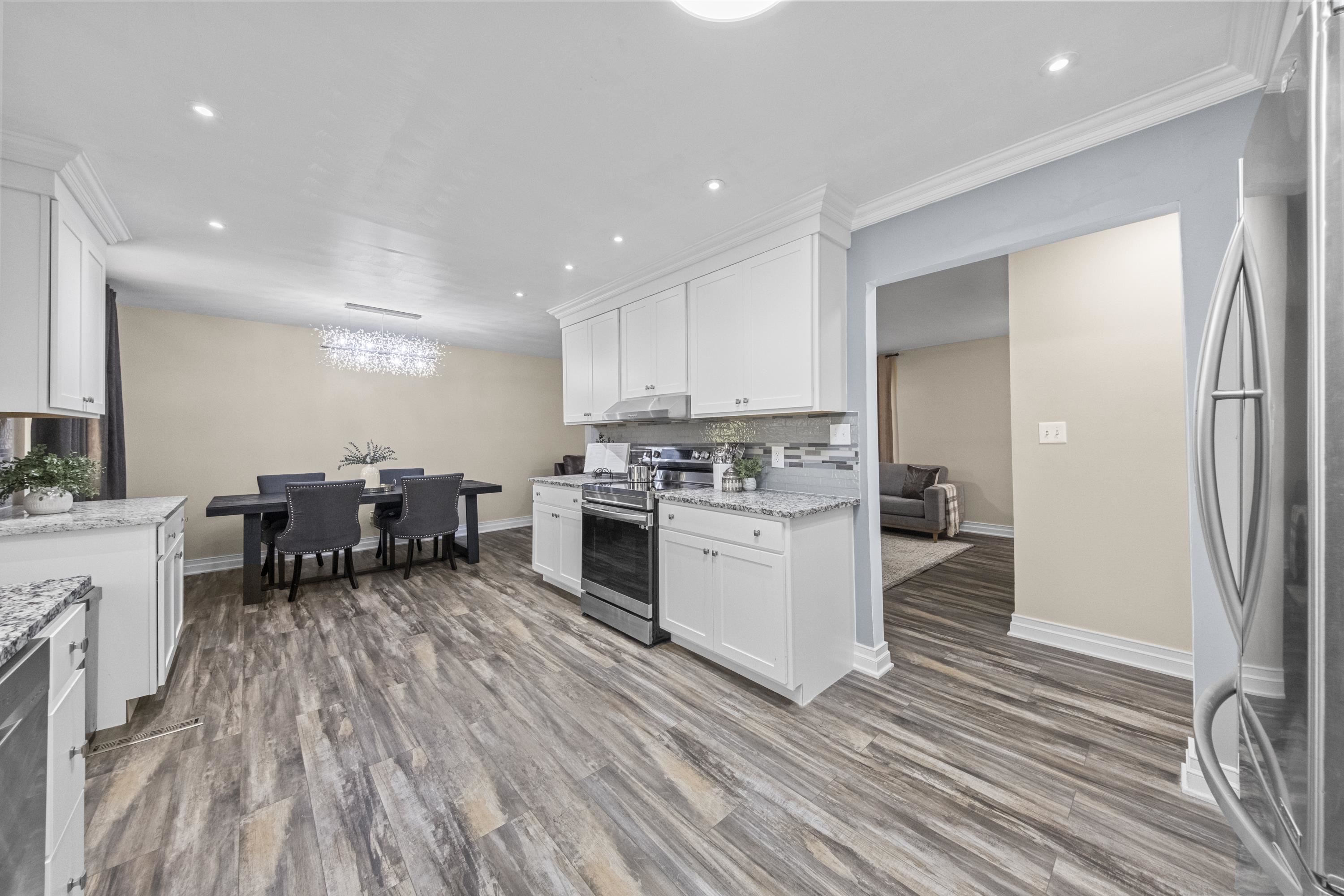 https://zimg.paragon.ice.com/ParagonImages/Property/PH/AABRKY/61315/10/0/0/423d2b6cbced539763f7dab7625dc131/0/a52a5d23830f4398483831b99c3e5179/61315-a48c65e9-5fe9-472a-903f-7cdfa171638b.JPG