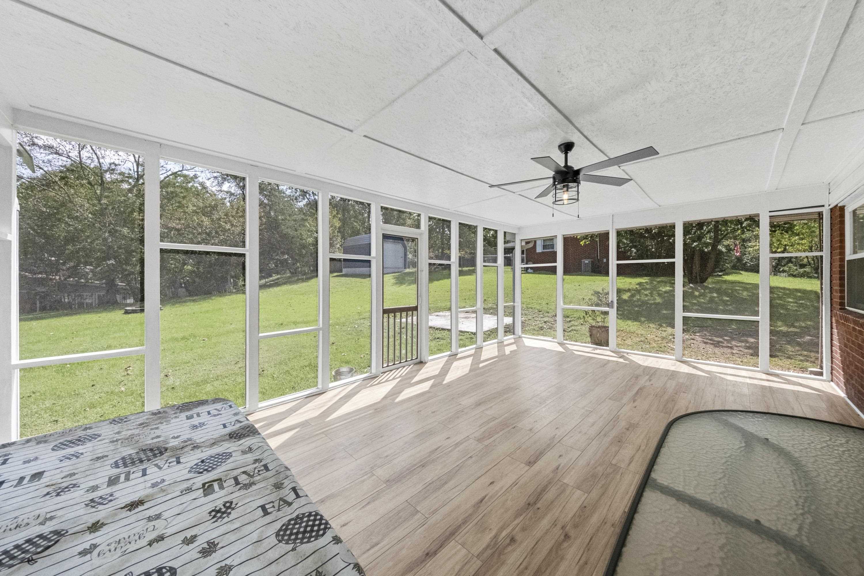https://zimg.paragon.ice.com/ParagonImages/Property/PH/AABRKY/61315/13/0/0/c646db74deda19098484a1042e9d19c8/0/a52a5d23830f4398483831b99c3e5179/61315-ba6d0a83-7bbc-45b7-9f22-3ab0de539b49.JPG