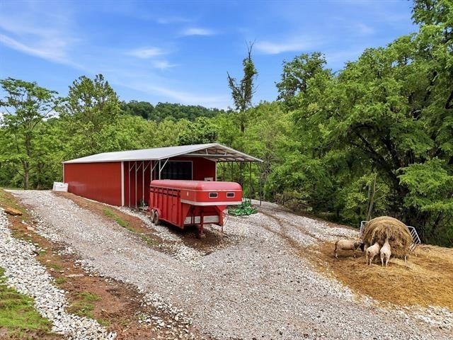 https://zimg.paragon.ice.com/ParagonImages/Property/PH/AABRKY/61316/5/0/0/c2e091771697a5debdbd8d54068bb26f/0/7f1f4facc9976ae812792cb4702f628d/61316-f7f5010a-7bf1-46b5-acc4-83c7ae8e66f3.JPG