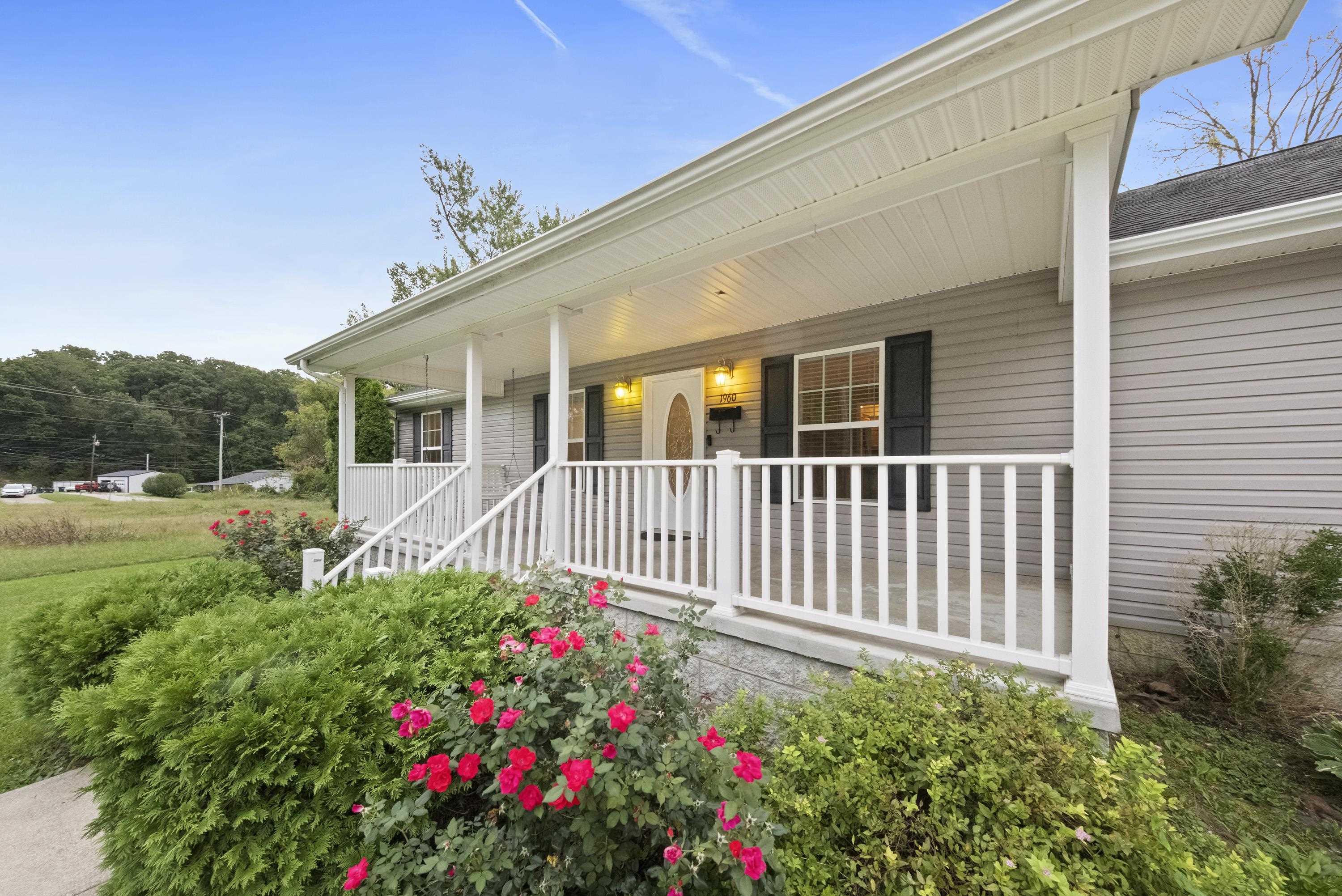 https://zimg.paragon.ice.com/ParagonImages/Property/PH/AABRKY/61317/4/0/0/1e6c4794ee4e45e04dc8ab3f63980b3e/0/d39ae07d480f49c42602627bae1f47e8/61317-0bd1834f-f03d-420b-ac8e-cf9bbd3f3612.JPG