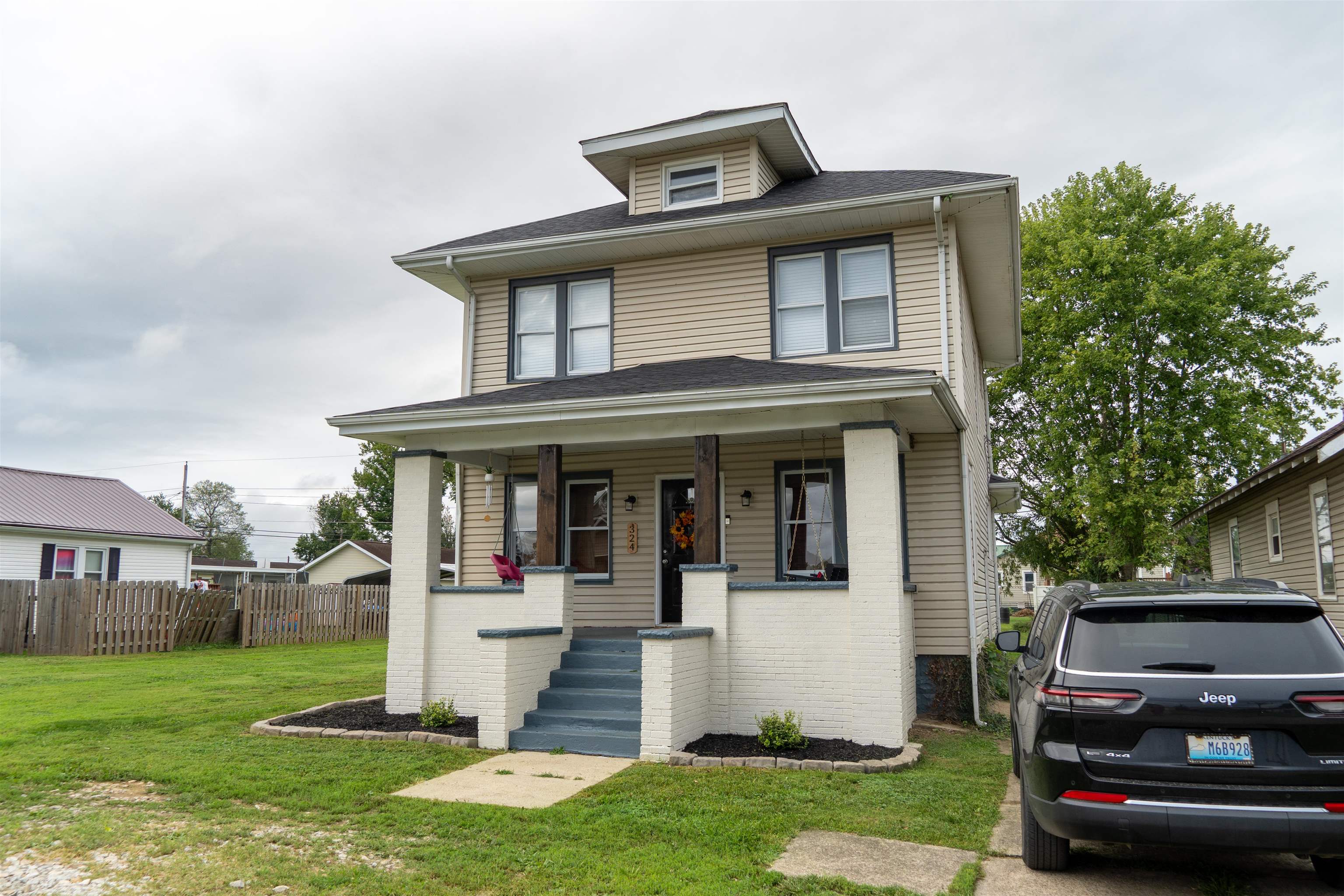https://zimg.paragon.ice.com/ParagonImages/Property/PH/AABRKY/61321/1/0/0/a0a343eee5bfa3f0afd7a506ac64493c/0/80cb76bfc60418eb8be7a476b1442aea/61321-c23e5a83-55a7-4af7-b8b6-3ca5f4e327af.JPG