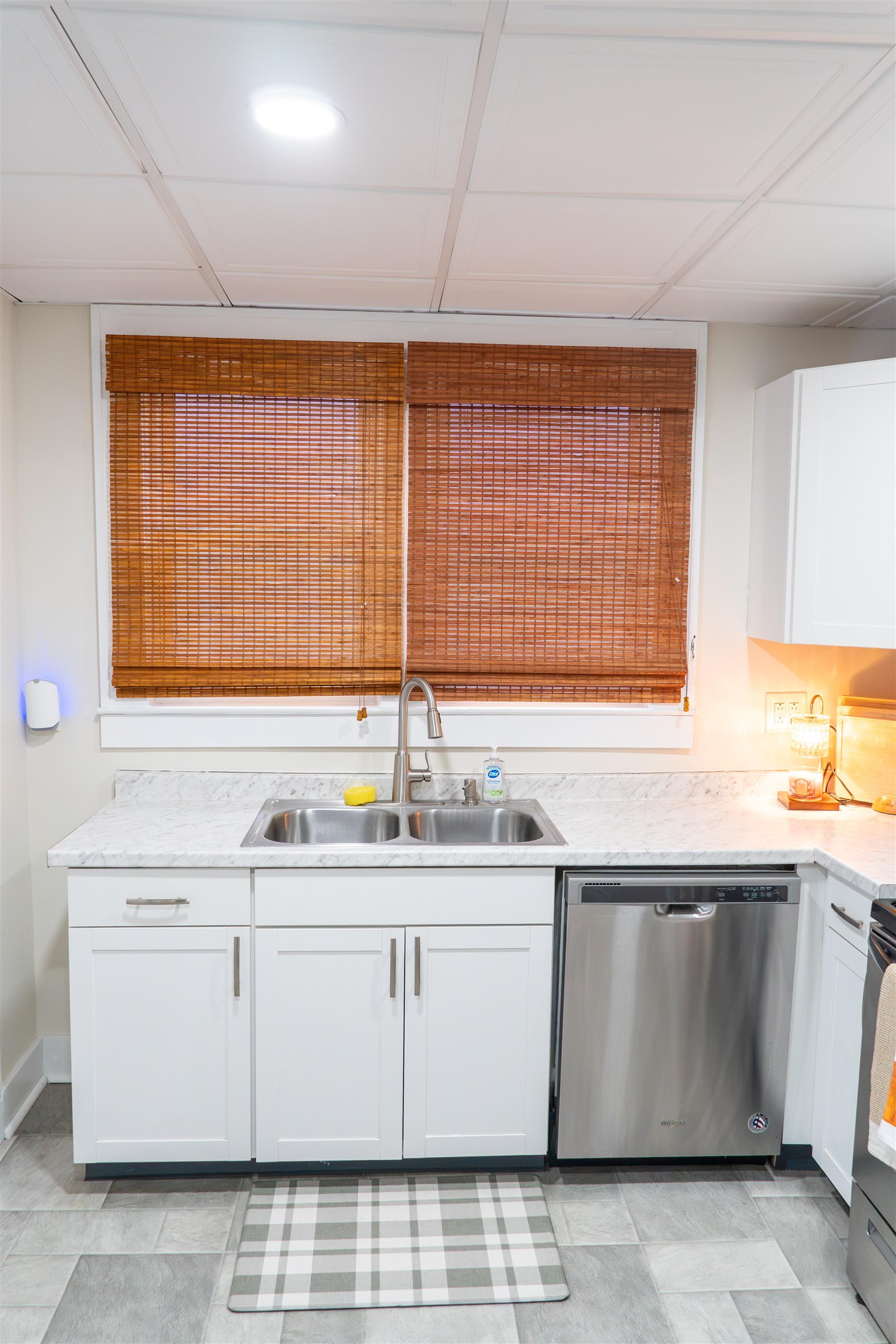 https://zimg.paragon.ice.com/ParagonImages/Property/PH/AABRKY/61321/9/0/0/465d75d0dbdb81ee865bac9d34da8dce/0/80cb76bfc60418eb8be7a476b1442aea/61321-e5056cfd-a80e-40ab-a366-6345f887d744.JPG