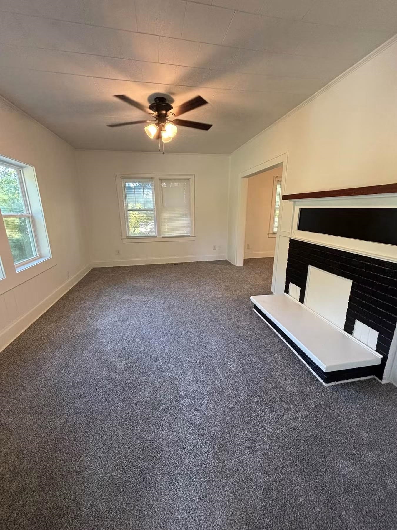 https://zimg.paragon.ice.com/ParagonImages/Property/PH/AABRKY/61325/6/0/0/74ff3bcf0cb9590426d297c9d9dd951e/0/c908efe409a64f0bd3ef9a5a4c0e578a/61325-0cc1e3c6-ba51-43f2-a716-f27c894eb20d.JPG
