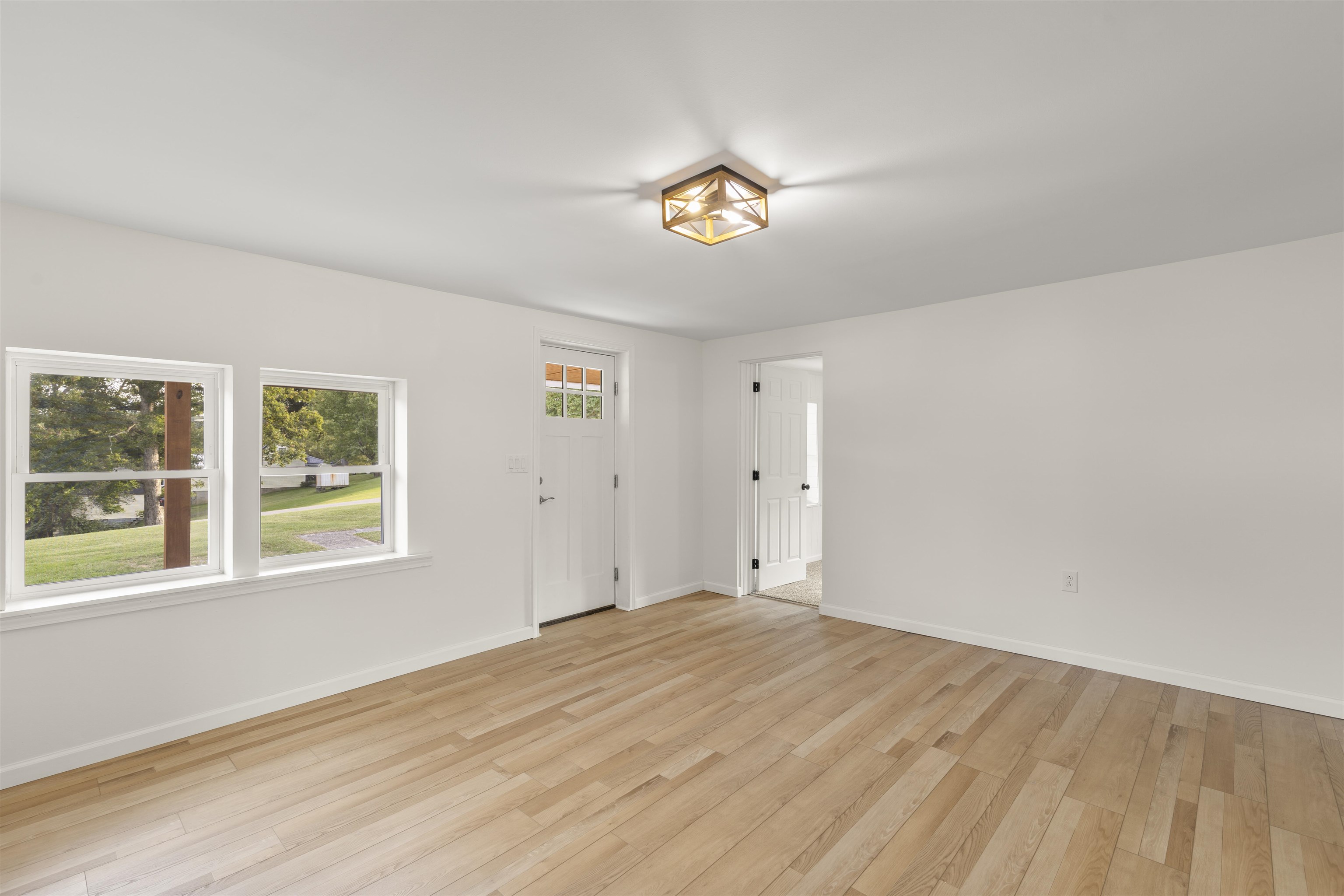https://zimg.paragon.ice.com/ParagonImages/Property/PH/AABRKY/61349/9/0/0/807fdd71a0e4f538bf8a7d61470fa54f/0/ec88d9c919b0072903c80b68d66367d2/61349-7cb6679a-b3dc-4d24-9747-d553cd32758d.JPG