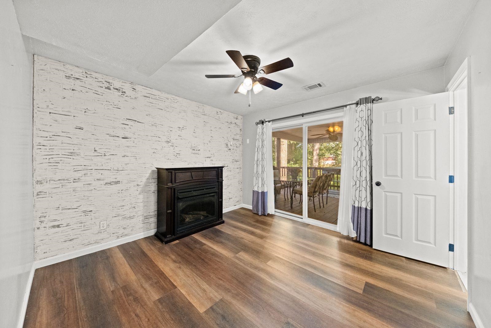 https://zimg.paragon.ice.com/ParagonImages/Property/PH/AABRKY/61358/9/0/0/6275fd88ac557b16e241e25930b6827c/0/6ea295efec344d24a035dfd2eb04af4b/61358-16bbdfab-d90c-4911-96f5-0269533218e0.JPG