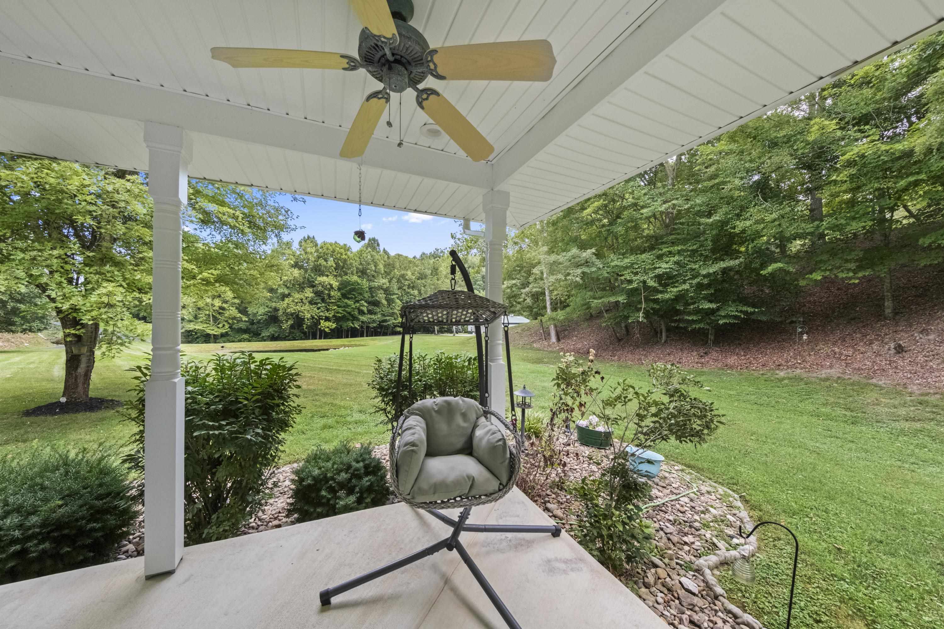 https://zimg.paragon.ice.com/ParagonImages/Property/PH/AABRKY/61365/10/0/0/6f1be39d28b17884923c610677e476d5/0/a35c66fb1a09add75d470bf880916e11/61365-623c4d20-bc59-4d9b-a65e-9c1ba3ea356e.JPG