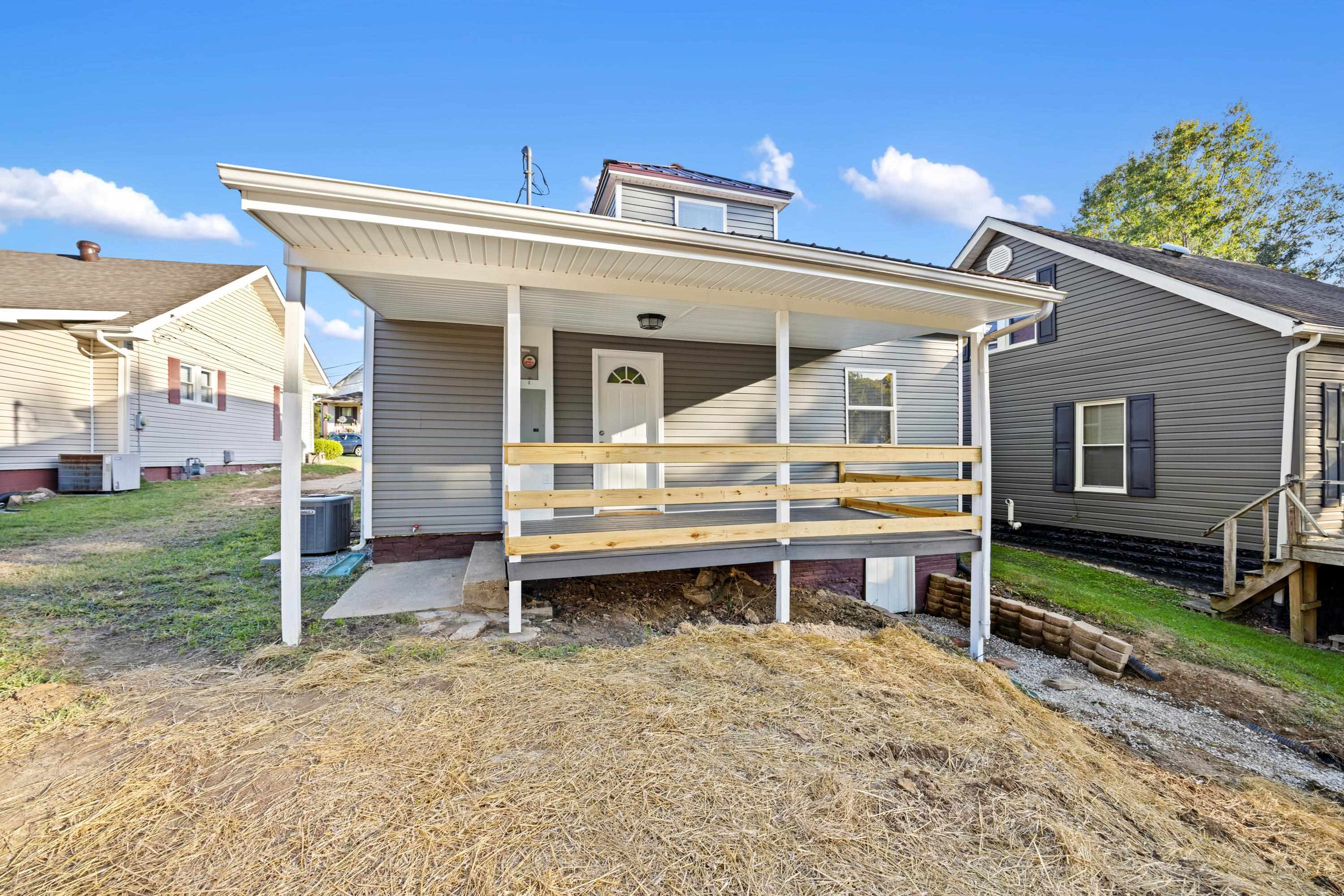 https://zimg.paragon.ice.com/ParagonImages/Property/PH/AABRKY/61369/1/0/0/7e59371a05640dba45654a741b72f610/0/1f6dd0f7a79408476b00913220fade11/61369-fac10e27-0ca1-4ffb-b901-f676819b4b1c.JPG