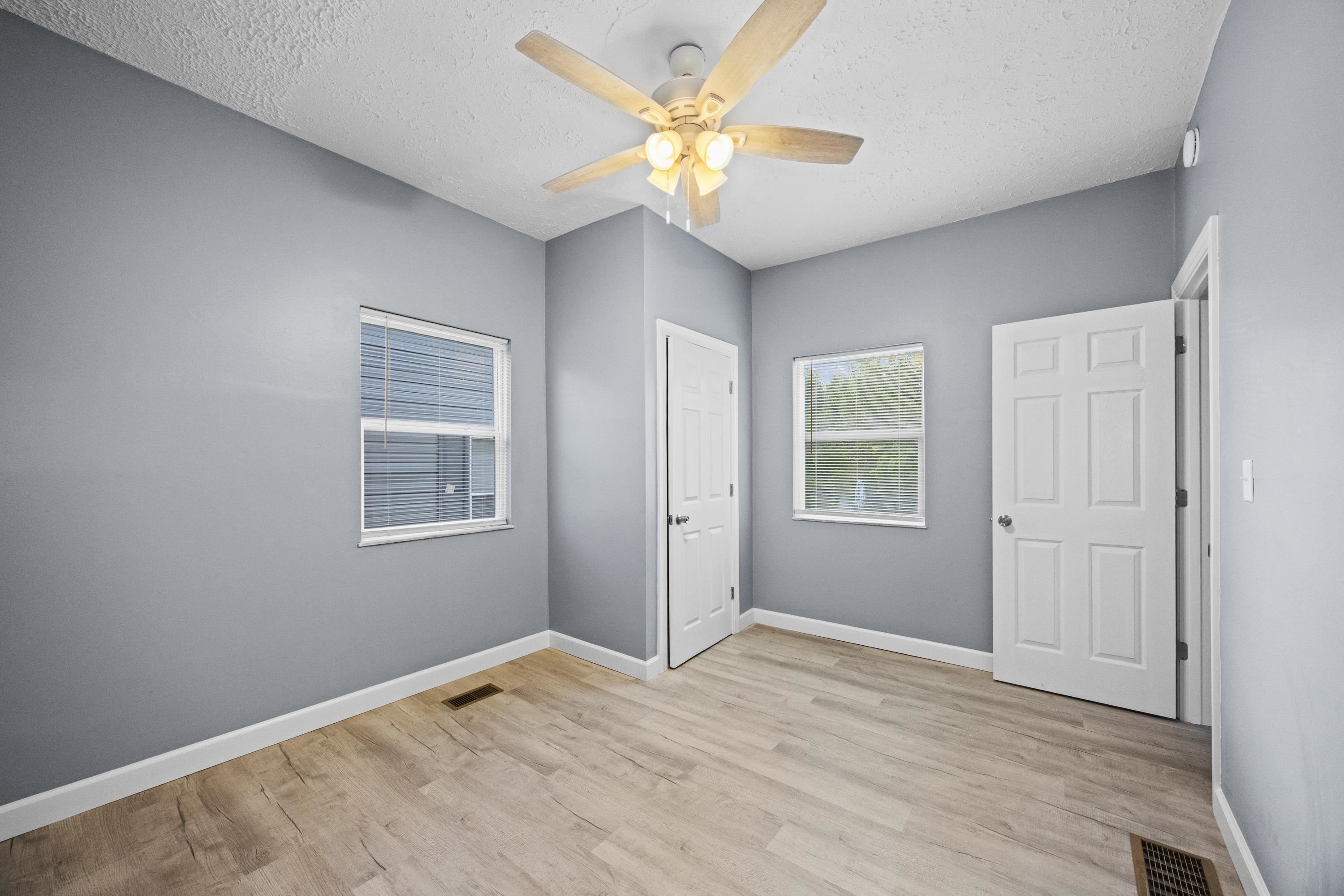 https://zimg.paragon.ice.com/ParagonImages/Property/PH/AABRKY/61369/8/0/0/d0d50db530e3a643c278133b7424f026/0/1f6dd0f7a79408476b00913220fade11/61369-4d790d01-6b84-4b26-83ab-91499f71c705.JPG