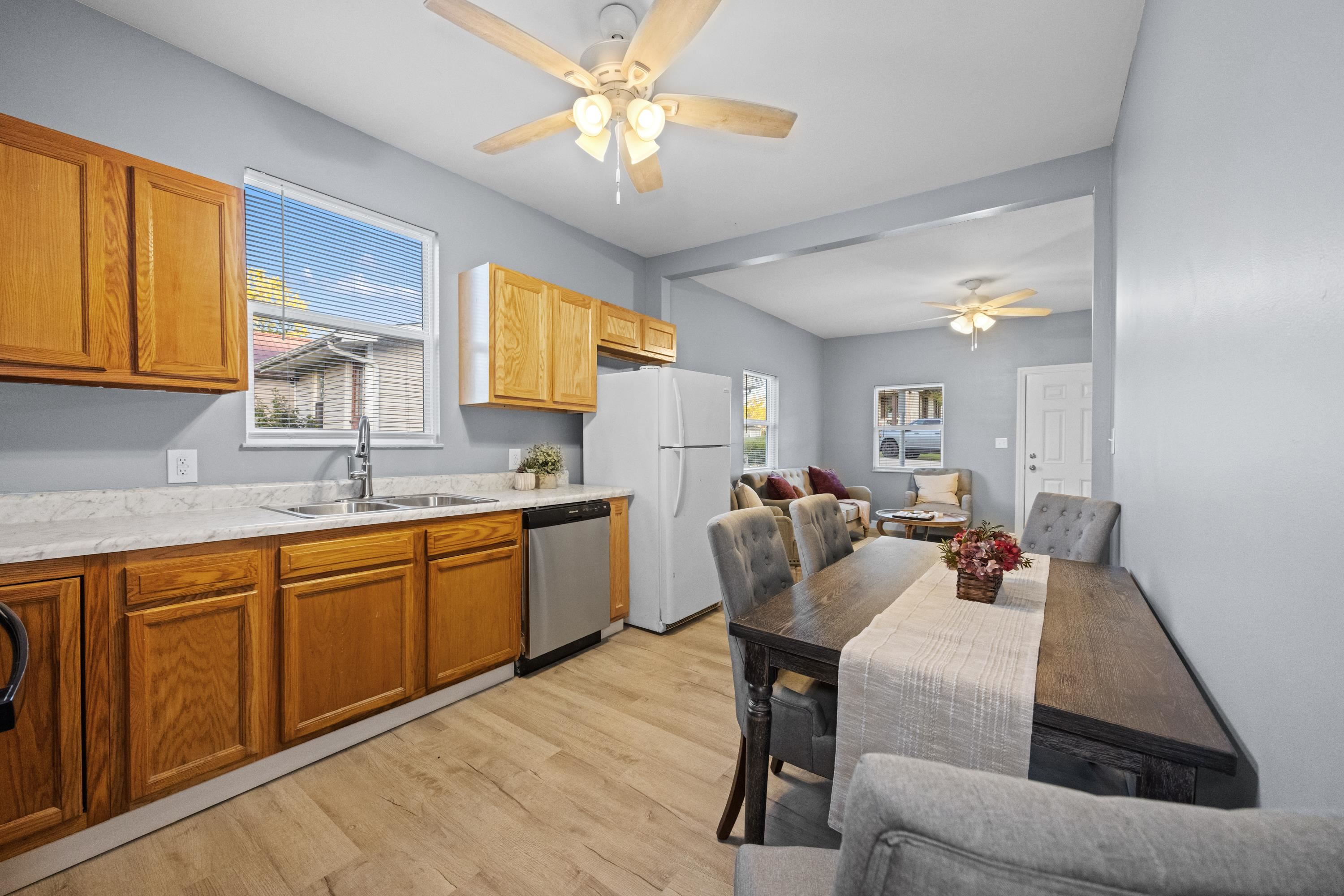 https://zimg.paragon.ice.com/ParagonImages/Property/PH/AABRKY/61369/9/0/0/9c8a20016aa93187f01a136fc339e2d9/0/1f6dd0f7a79408476b00913220fade11/61369-7053cb3c-76a1-4fc0-a21e-9d558e2f1dfa.JPG