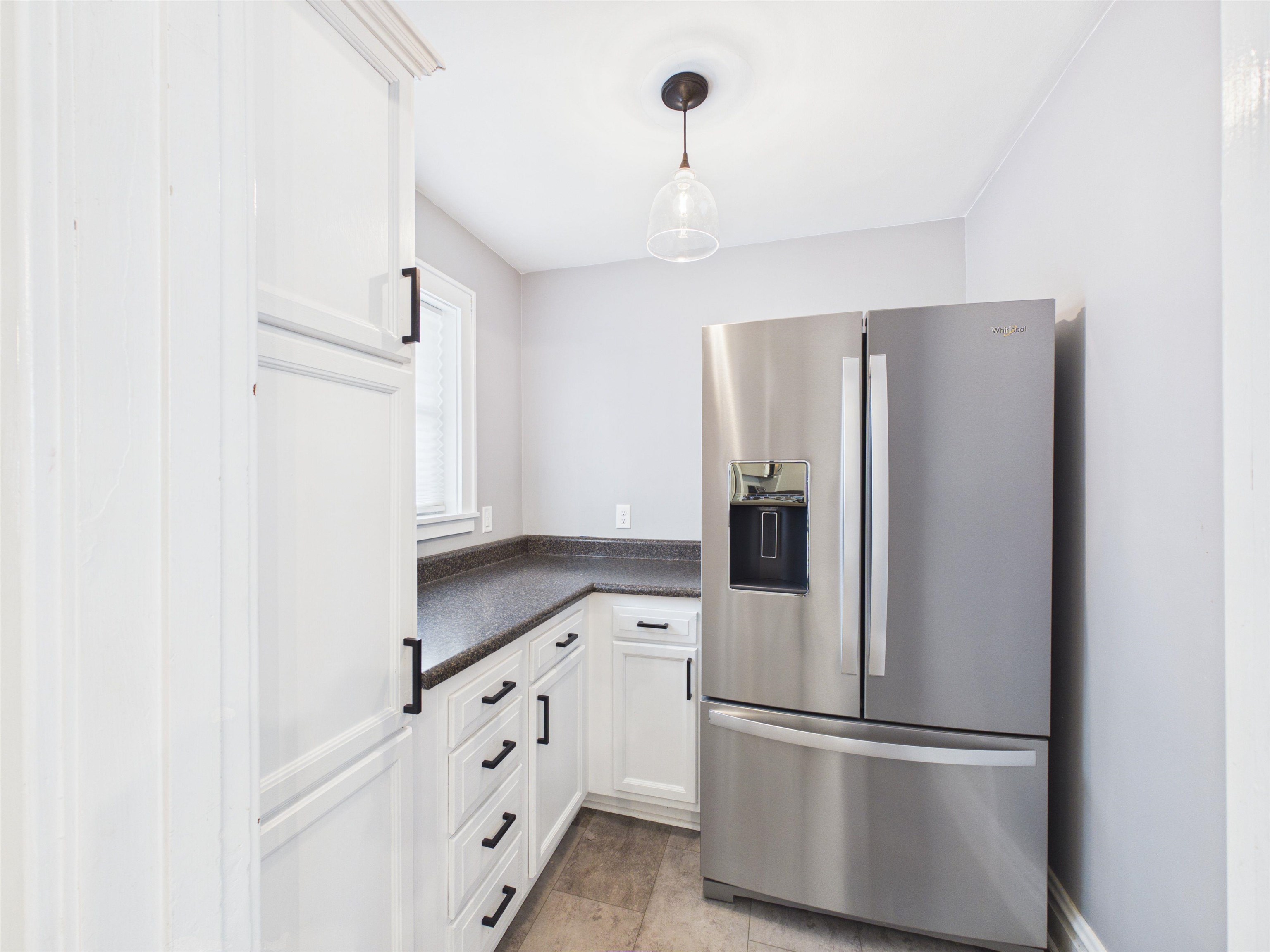 https://zimg.paragon.ice.com/ParagonImages/Property/PH/AABRKY/61374/9/0/0/8d08db94766a3e2cc2c797e035b1e84a/0/e931e37d86ac37c6855f52a7a94f771d/61374-12d9563e-b2cf-402f-bc7d-2f0adab62603.JPG