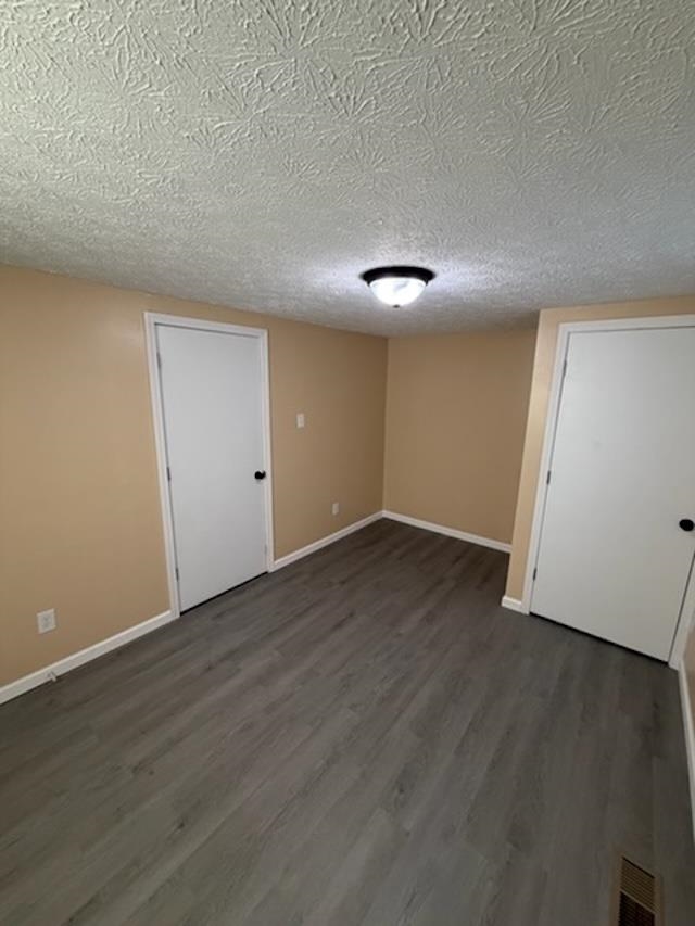 https://zimg.paragon.ice.com/ParagonImages/Property/PH/AABRKY/61385/11/0/0/a7cc785b358636ac4474f8c50dbd6adc/0/465c432e1ebf868ae030e23bb6d414b3/61385-505673ce-6ada-4d1e-b5fc-94b8e26c4fbe.JPG