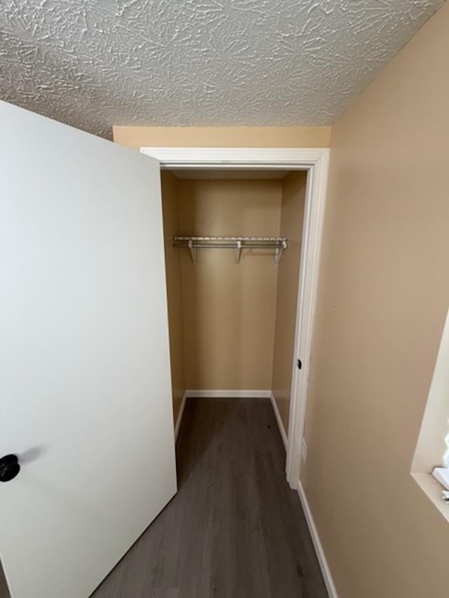 https://zimg.paragon.ice.com/ParagonImages/Property/PH/AABRKY/61385/12/0/0/7aba32dfb71f33f08b929049193855de/0/465c432e1ebf868ae030e23bb6d414b3/61385-fedcb2e6-e851-4d71-9742-123675a34566.JPG