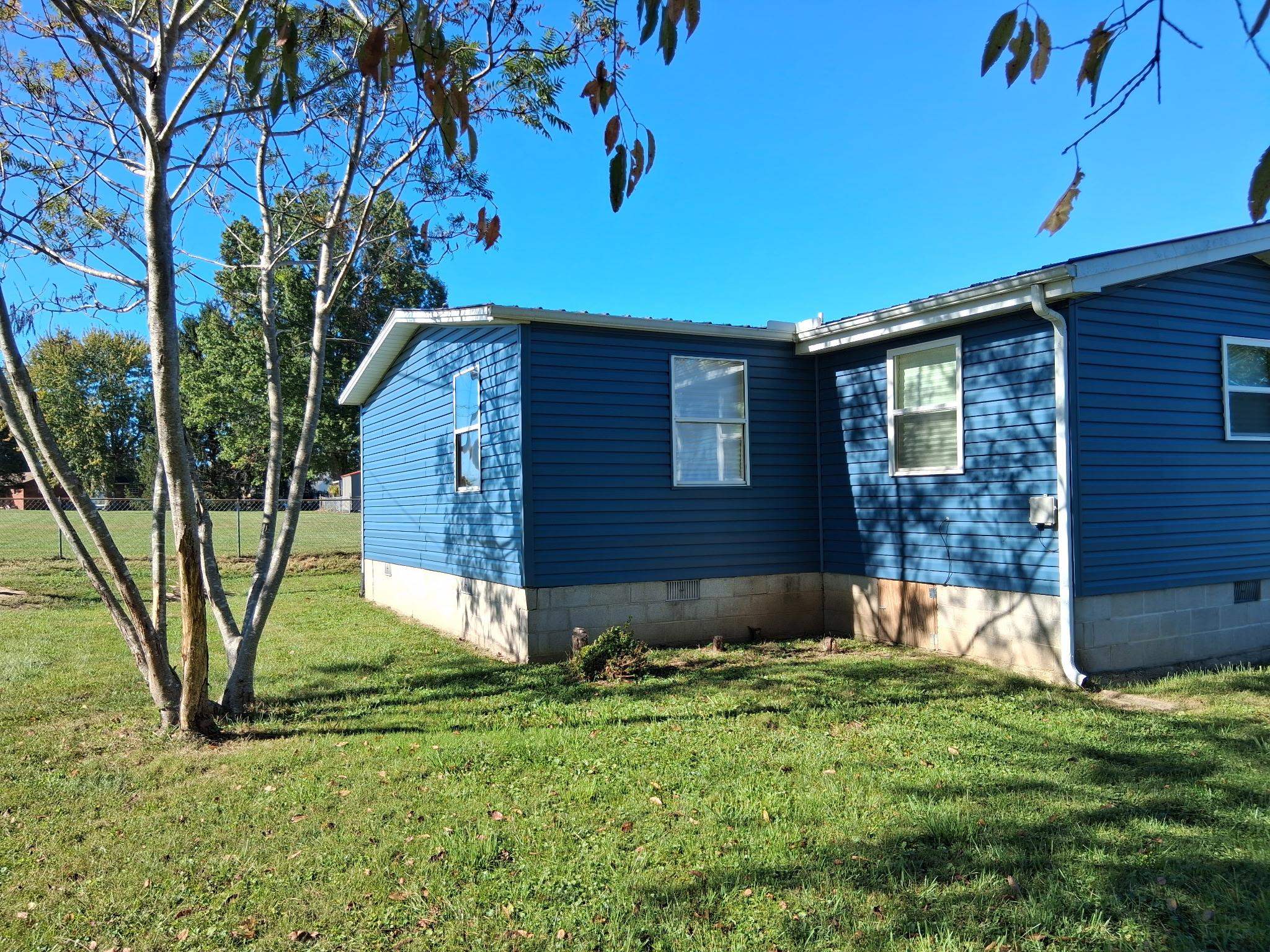 https://zimg.paragon.ice.com/ParagonImages/Property/PH/AABRKY/61385/3/0/0/05276a43d76b09627a1b1f8a84dfb576/0/465c432e1ebf868ae030e23bb6d414b3/61385-c51b4563-c15b-462e-b3f2-838b76fa1237.JPG