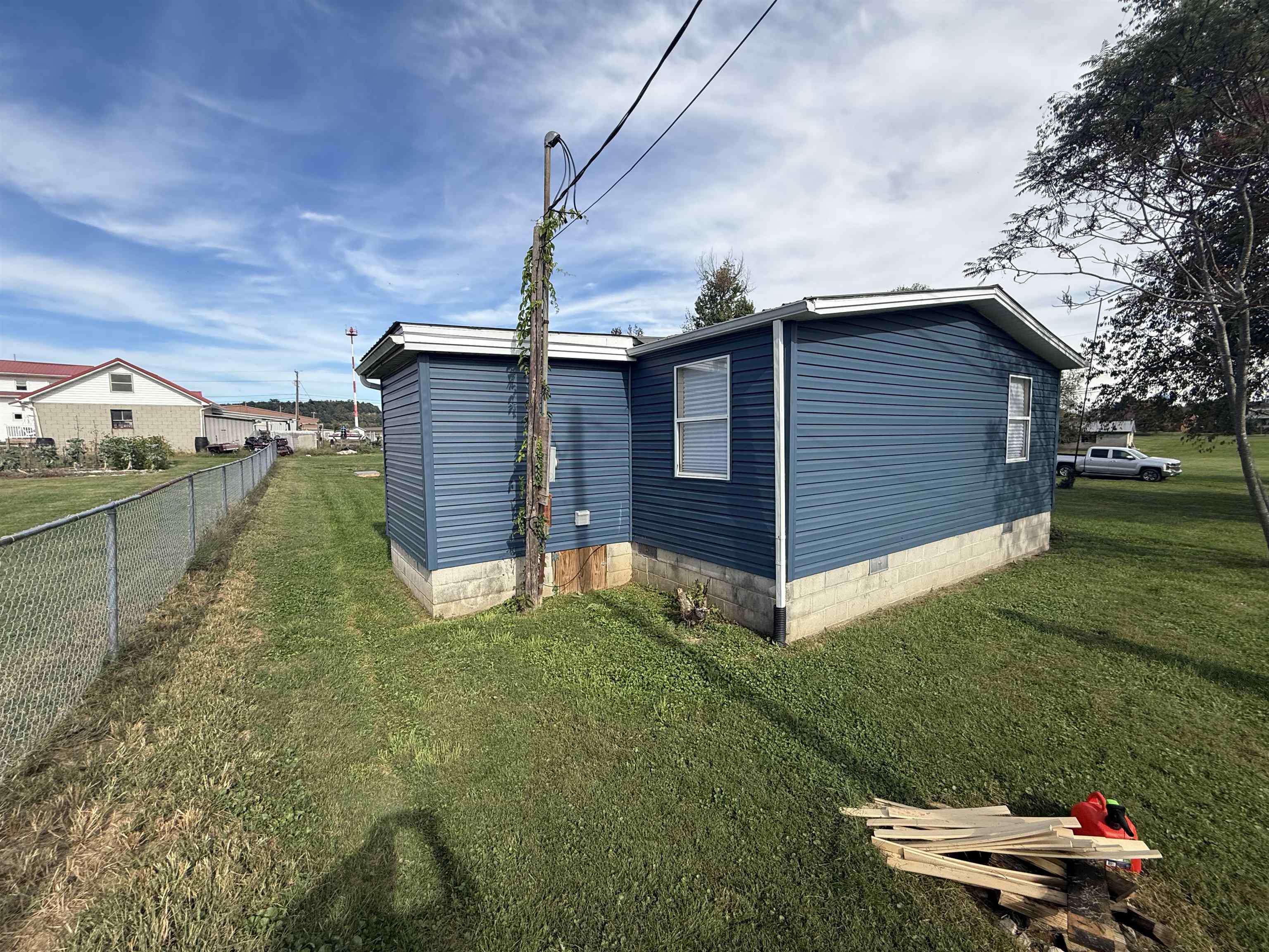 https://zimg.paragon.ice.com/ParagonImages/Property/PH/AABRKY/61385/4/0/0/cc16ee1fcf58438a5bae03f07b037901/0/465c432e1ebf868ae030e23bb6d414b3/61385-42ad623d-3a1a-418e-866e-b72b9b719efb.JPG