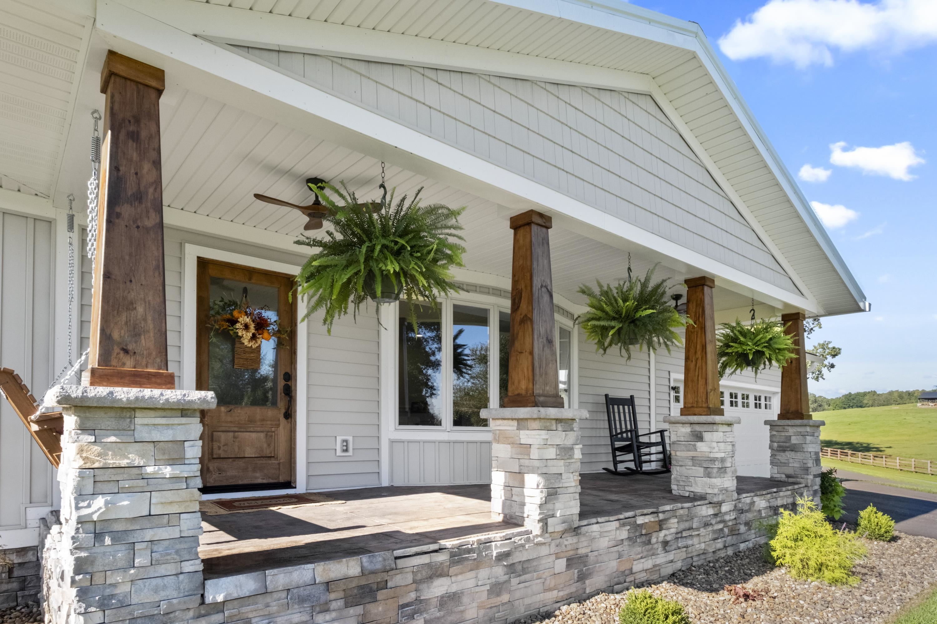 https://zimg.paragon.ice.com/ParagonImages/Property/PH/AABRKY/61420/3/0/0/f1e7e58e9a7e7d75a8ffcf4b786a034c/0/6e16c00d71c41621d765fb35df3e6b3d/61420-de40c6f7-c594-4e3d-b2ee-7a3448dced21.JPG