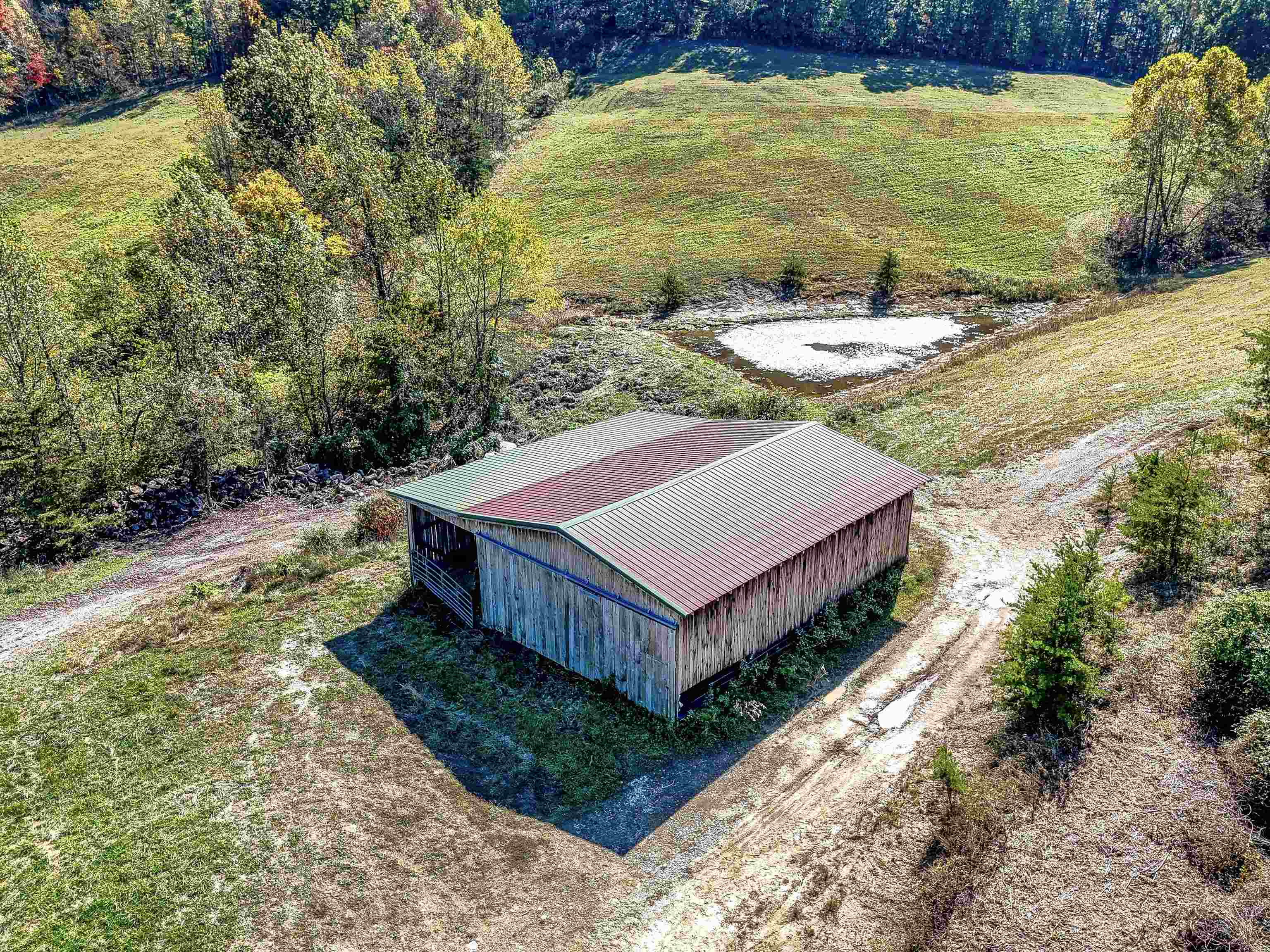 https://zimg.paragon.ice.com/ParagonImages/Property/PH/AABRKY/61422/4/0/0/7886eec199998b0951b2294d6e8bd08f/0/bad06350415ba00dd9b8d3fe84a9fa1a/61422-5fa0d291-f43e-47d4-9441-8eb3b661aa58.JPG