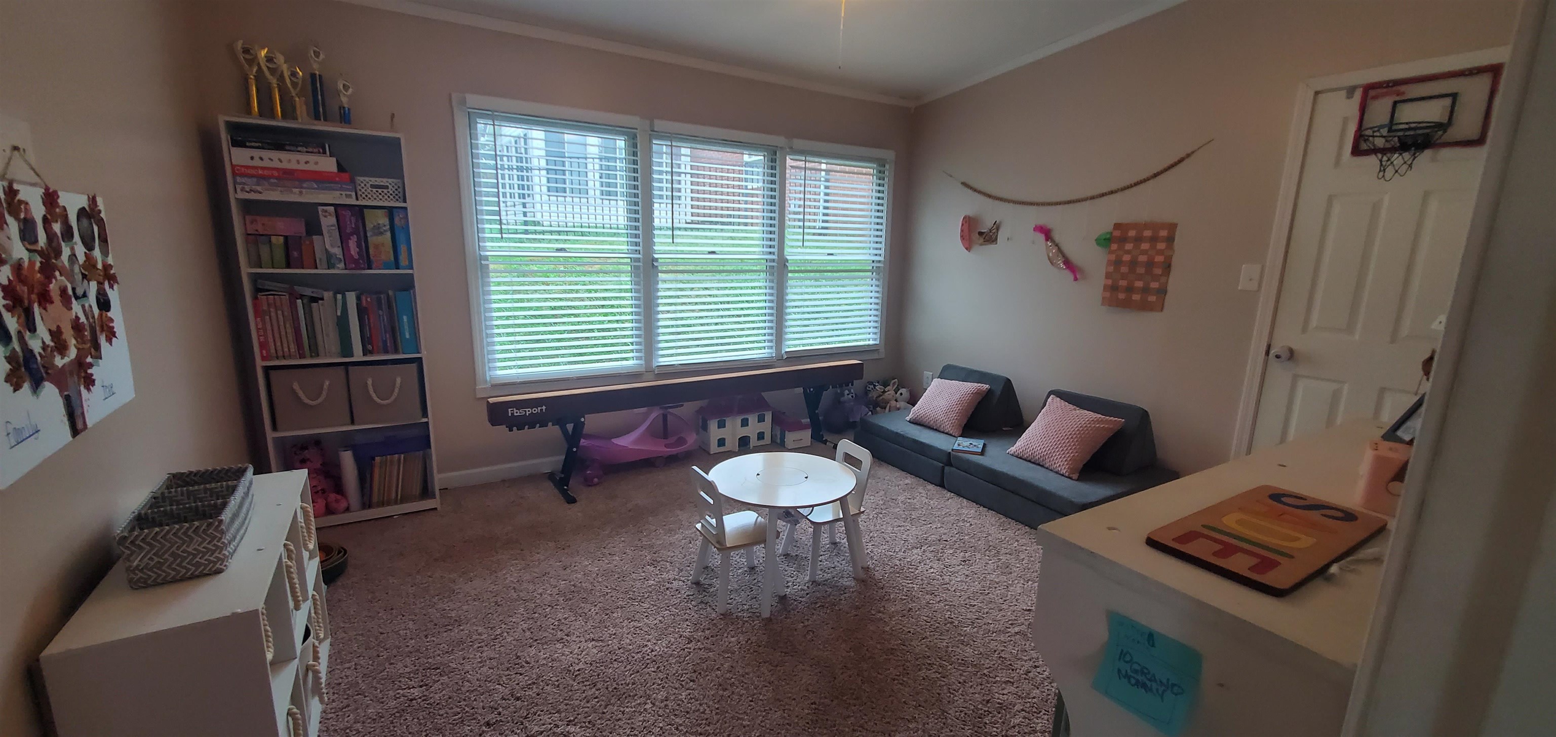 https://zimg.paragon.ice.com/ParagonImages/Property/PH/AABRKY/61428/3/0/0/3dd7b5625c2593b27bdb39decd019f19/0/c3b1c2c76467871d444ef942dfa8a866/61428-52b7e6c2-ef25-4719-ab46-e60ce53deffd.JPG