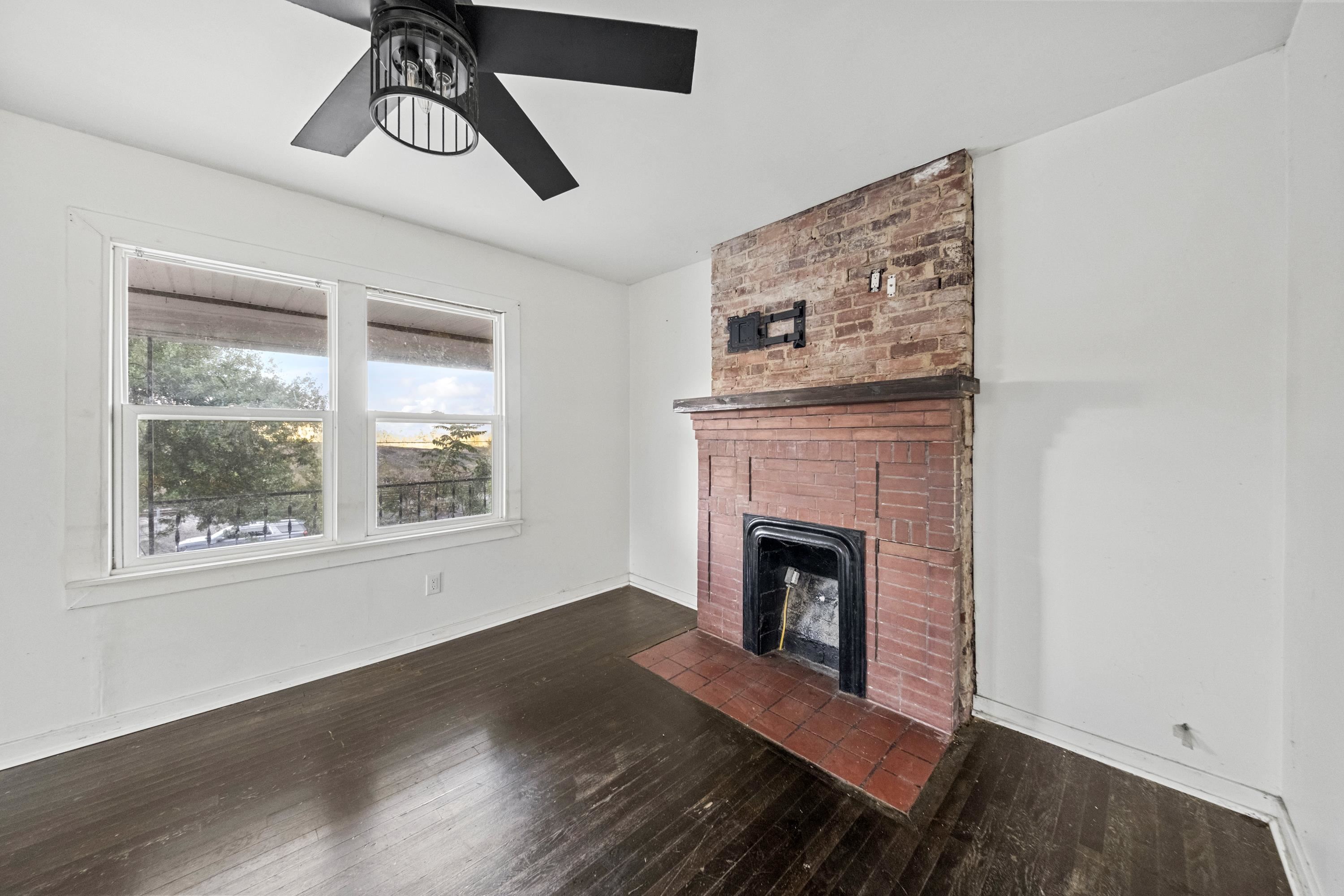 https://zimg.paragon.ice.com/ParagonImages/Property/PH/AABRKY/61429/4/0/0/eb4980ec6a183efd77b3ff180b13ce47/0/beca500dc61d58091516fedfea45db69/61429-0b4ab624-22c7-4ccc-984a-62ff789b0826.JPG