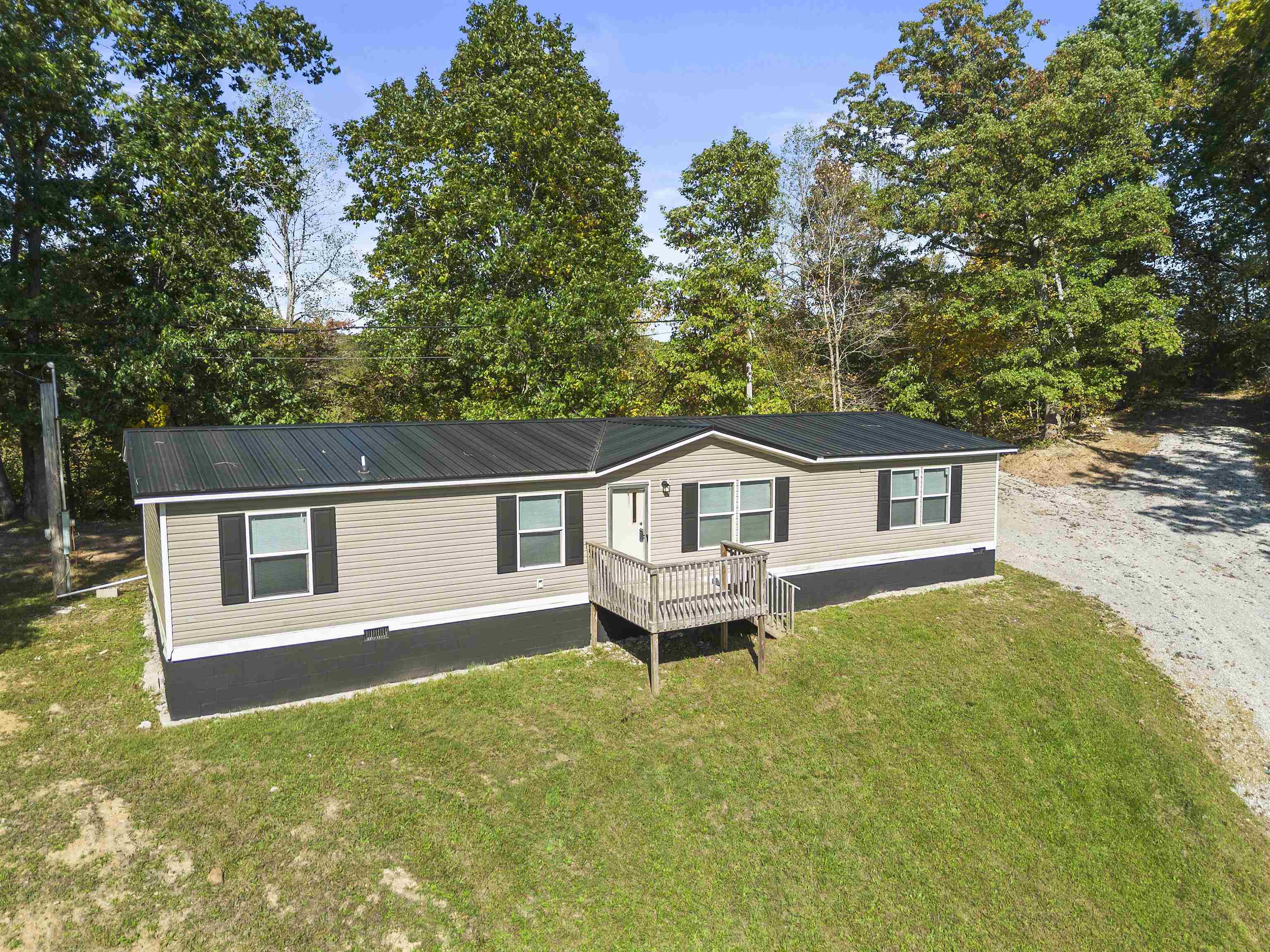 https://zimg.paragon.ice.com/ParagonImages/Property/PH/AABRKY/61431/3/0/0/398c8c9b8bfb88c21594389c75b05816/0/c270226eccceb0a404f1598e36457cca/61431-80e37090-6a53-4f14-9225-95d97c2af0b1.JPG