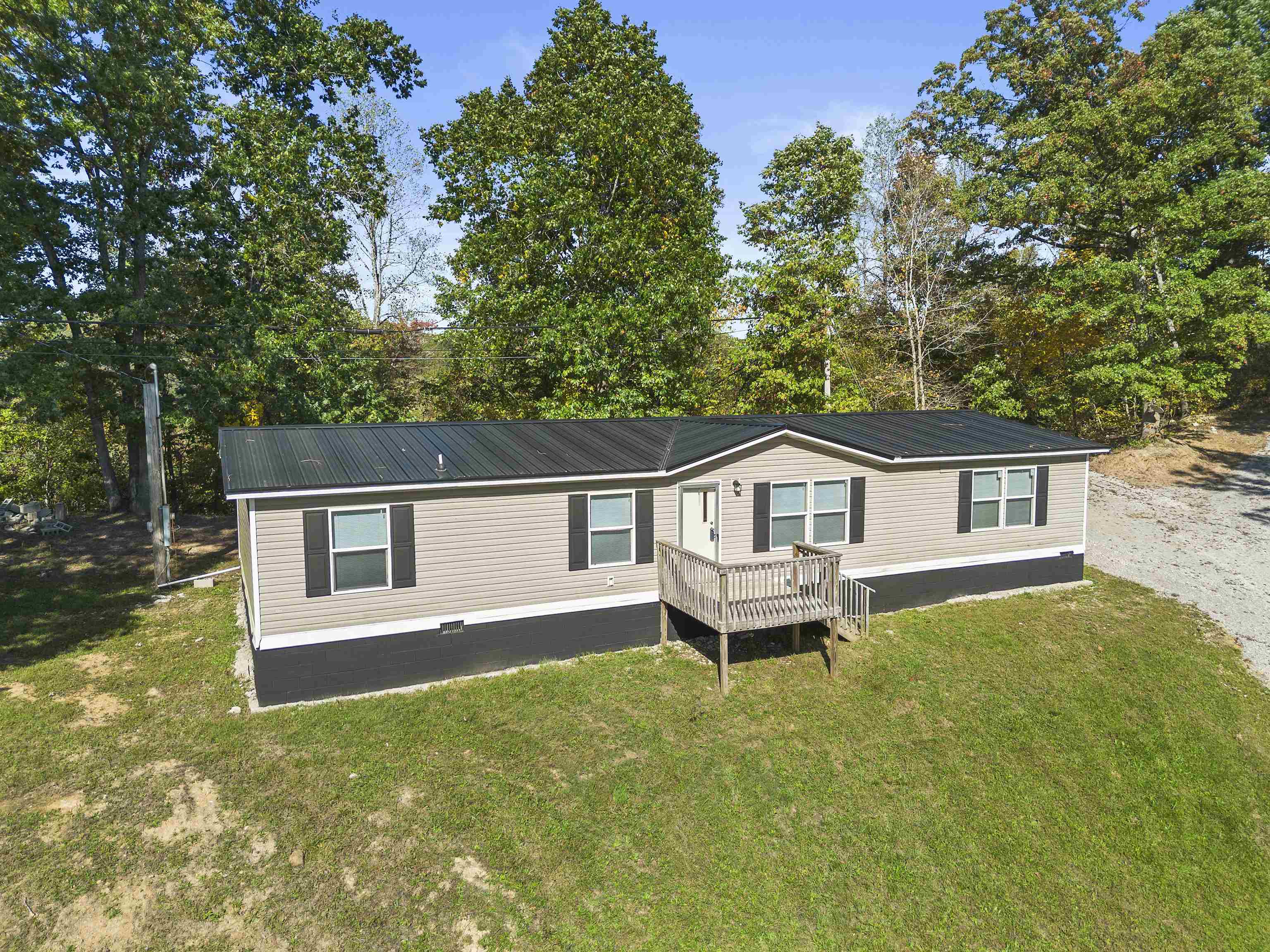 https://zimg.paragon.ice.com/ParagonImages/Property/PH/AABRKY/61431/4/0/0/a80e0bde9f05ff8f2096ae1c7d0f8b3f/0/c270226eccceb0a404f1598e36457cca/61431-9a5b9407-a195-43da-8f5e-0b11b2c6f670.JPG