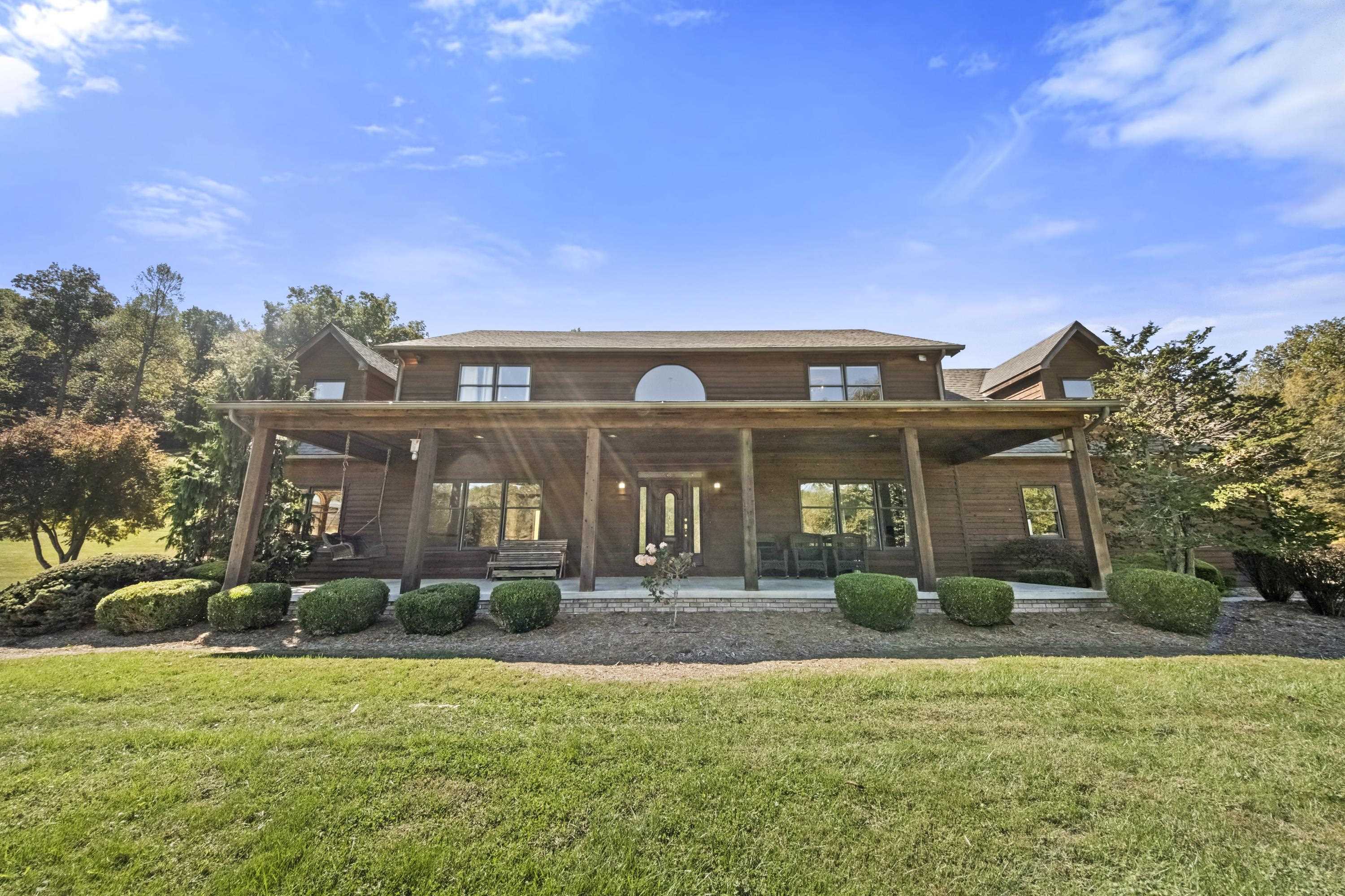 https://zimg.paragon.ice.com/ParagonImages/Property/PH/AABRKY/61434/11/0/0/ecb550ae98fc335061da246e9e8d5cac/0/90e613268a2b2803e653d0d7aeed6bd6/61434-c91b6319-689d-48b3-a8c6-898add8f66c2.JPG