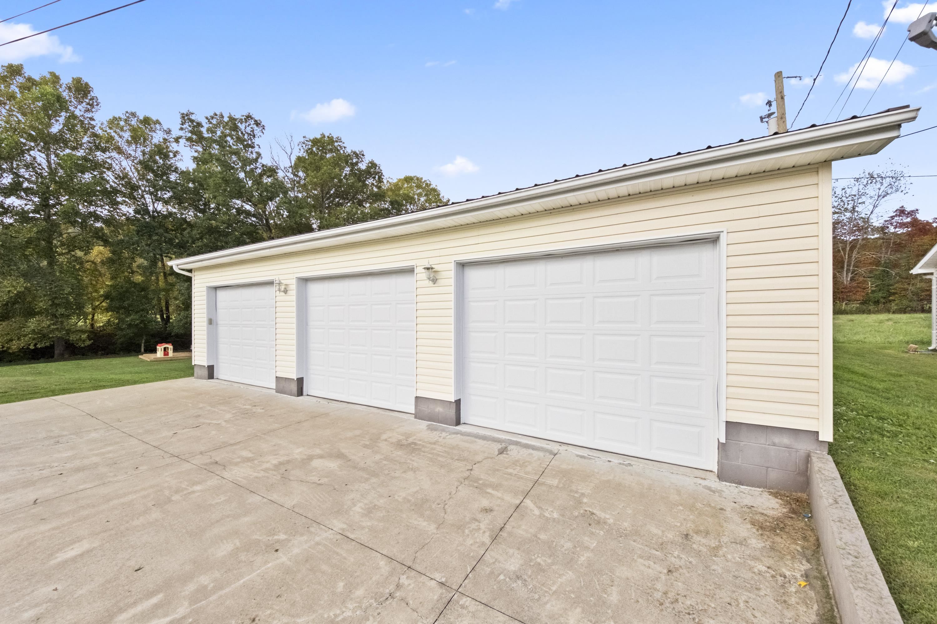 https://zimg.paragon.ice.com/ParagonImages/Property/PH/AABRKY/61442/1/0/0/9586de70d4619e8e5e9dbcbd24526be7/0/1b4e4f455a3ab8e3e5e04d8cb3abbe31/61442-815fe2c5-90bf-4091-9e2c-994b95bb01b6.JPG