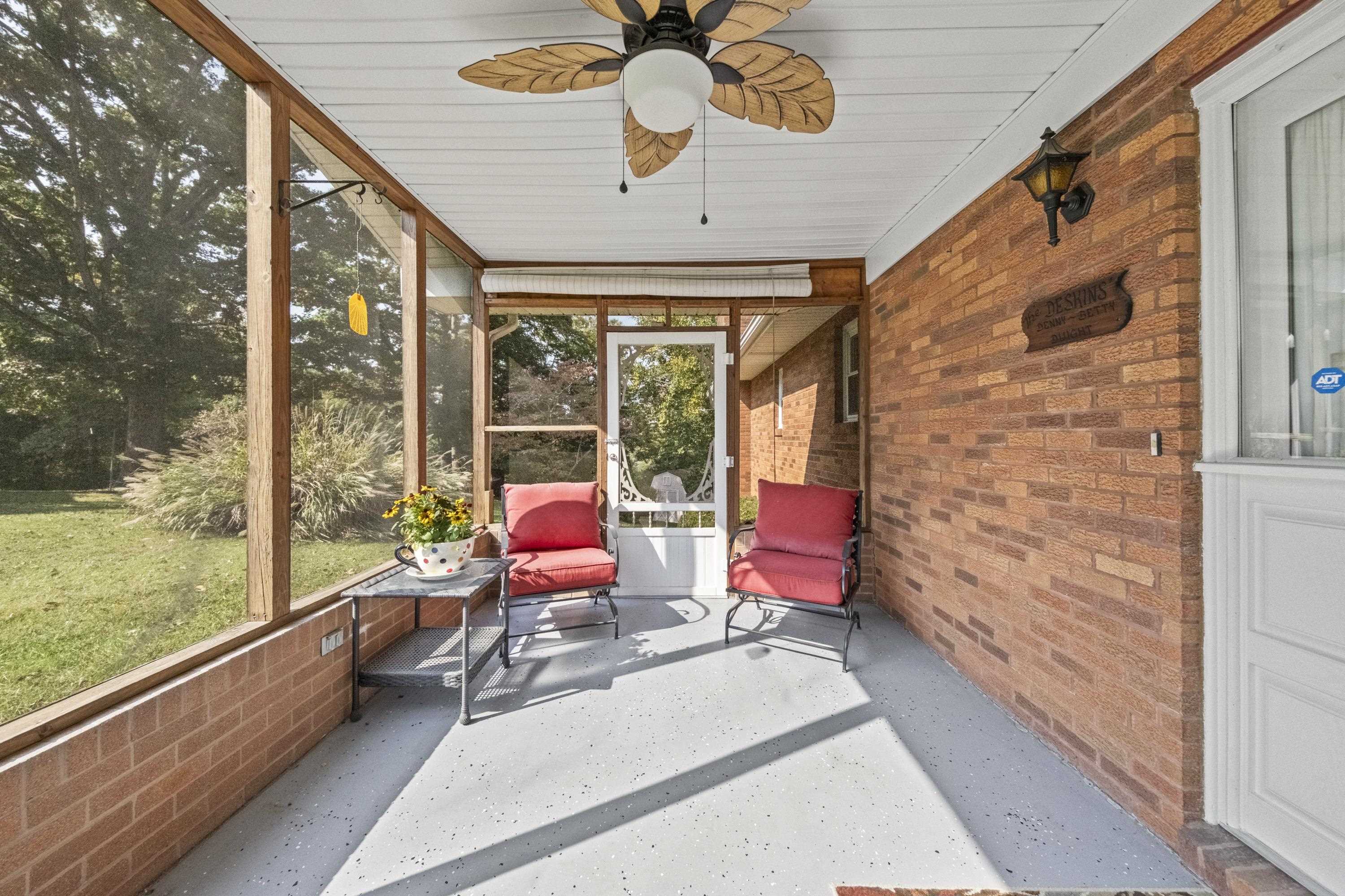 https://zimg.paragon.ice.com/ParagonImages/Property/PH/AABRKY/61444/7/0/0/b3a8445ff5015de9e7cd1bd7aa6bfbdb/0/af2501999d75da62a35f5b5c9dadf504/61444-97bd661d-06c7-4483-a576-d5bd762d9cf7.JPG
