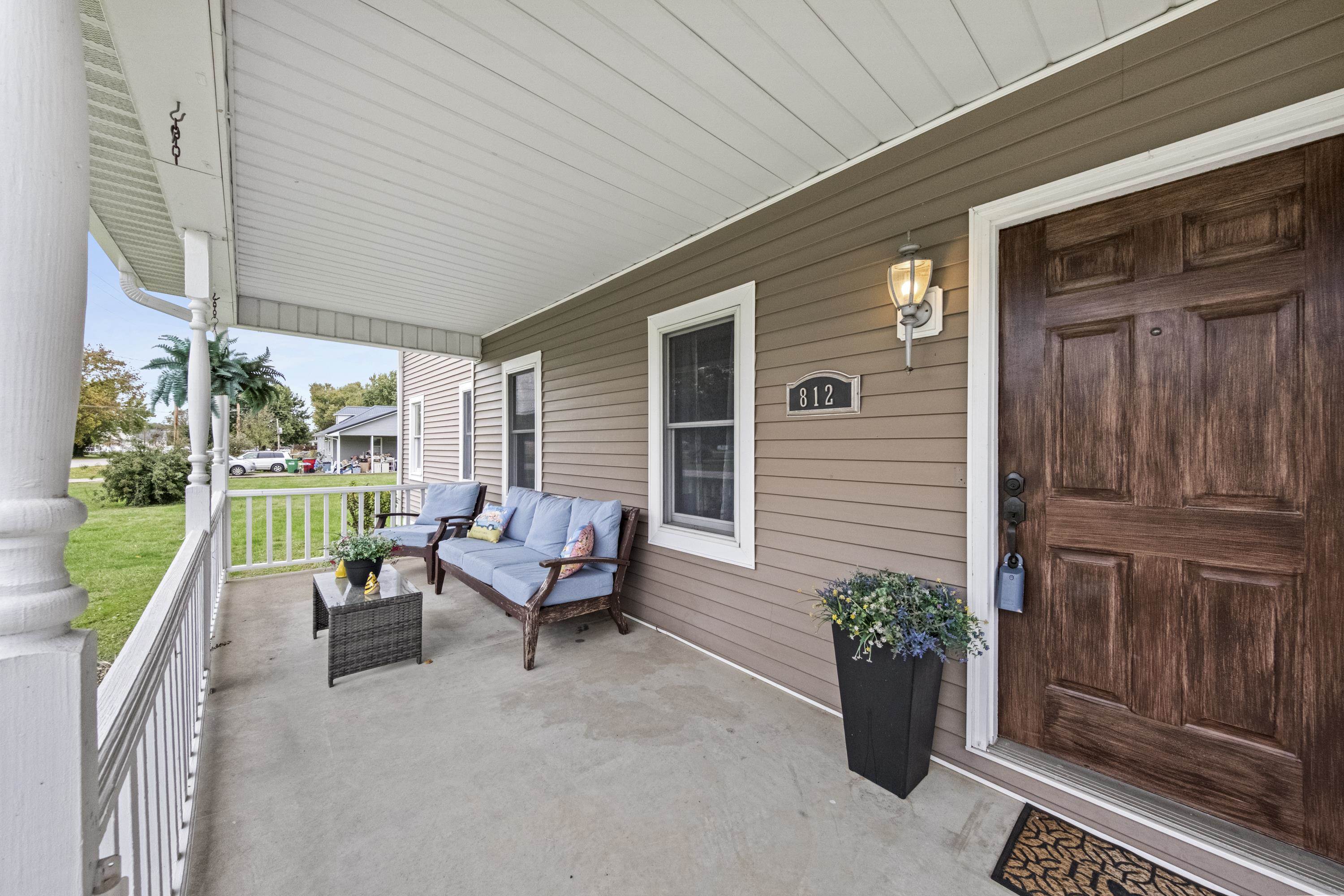 https://zimg.paragon.ice.com/ParagonImages/Property/PH/AABRKY/61447/4/0/0/4b757cd1efba11d08422f512077c9396/0/cc89a0b130b8e42522c899c8770fd347/61447-44649505-5c1e-4e9f-a5bf-f018e1276414.JPG