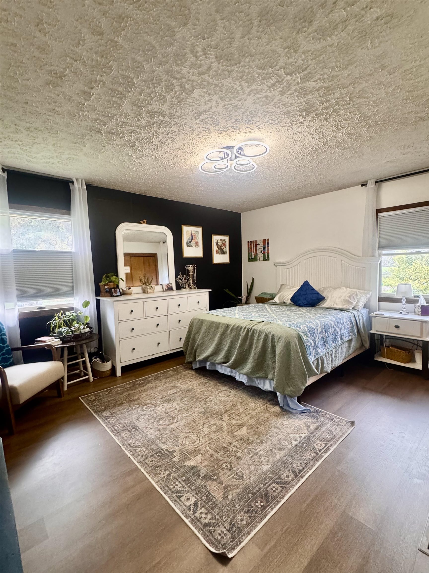 https://zimg.paragon.ice.com/ParagonImages/Property/PH/AABRKY/61453/8/0/0/befe6a6a1dd8f7c92317929532500d11/0/90e3b5e800f4e92bbdb6bc8f103370c4/61453-1cbe8a25-3a50-4ac7-a8a8-b138178cfdd7.JPG