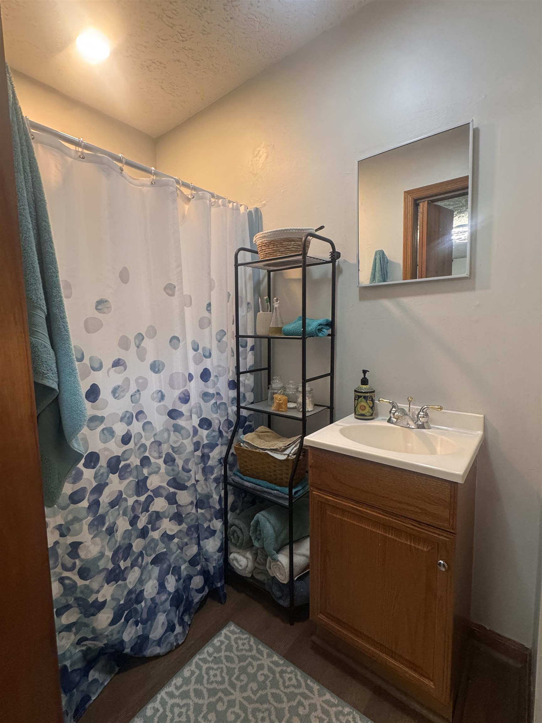 https://zimg.paragon.ice.com/ParagonImages/Property/PH/AABRKY/61453/9/0/0/3a2dd8f098c08f7906e95f401ad1ff17/0/90e3b5e800f4e92bbdb6bc8f103370c4/61453-820e041f-d7ab-4705-a22c-4b46696b690b.JPG
