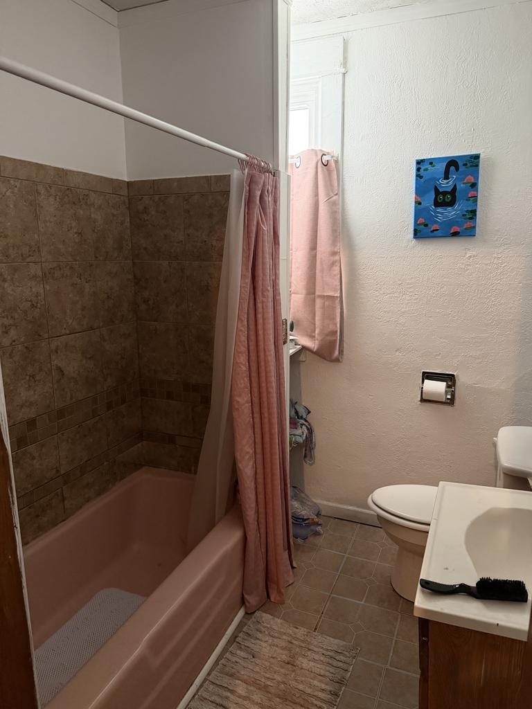https://zimg.paragon.ice.com/ParagonImages/Property/PH/AABRKY/61455/7/0/0/e6dff9a82df343e08f7dee51ce7669cb/0/d0ffbf28084fc593a9622be88f4383ce/61455-842f2635-79c8-4600-8b59-ed60f4ed9604.JPG