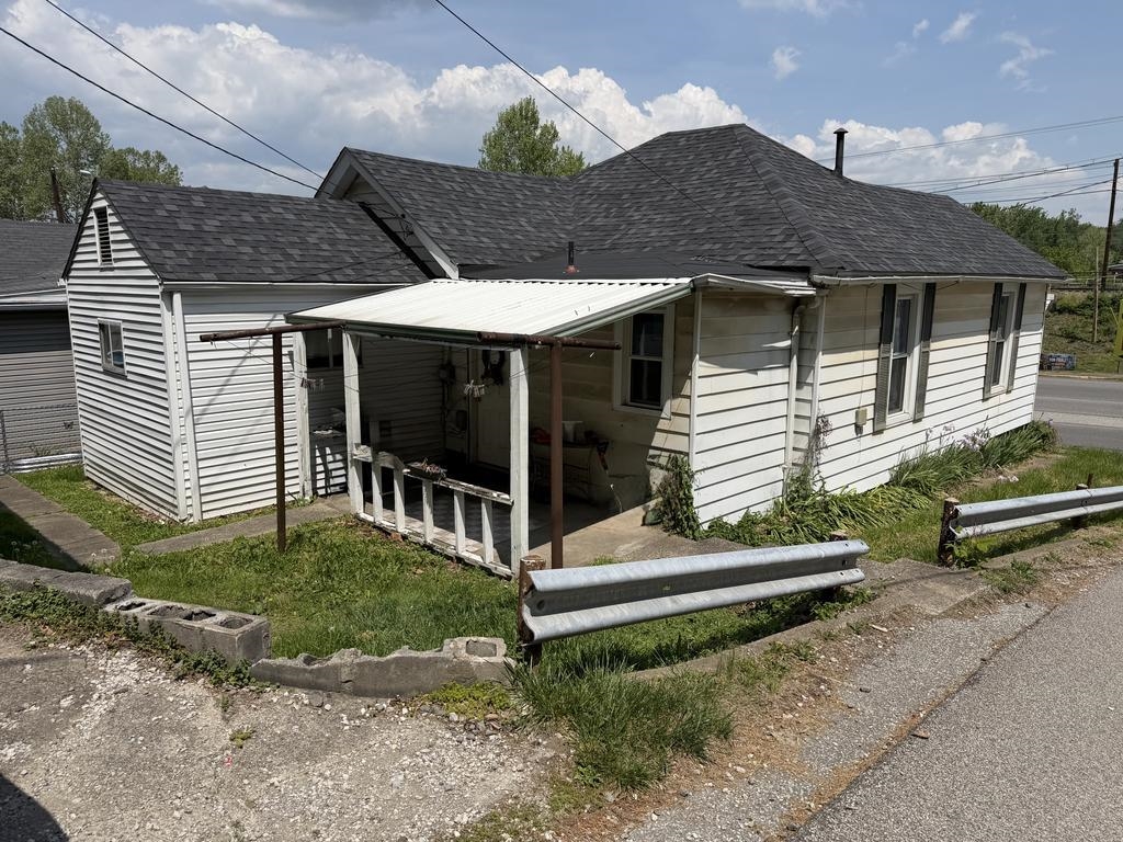 https://zimg.paragon.ice.com/ParagonImages/Property/PH/AABRKY/61455/8/0/0/5751cd2fd79abb80bb3eb6a33e495c26/0/d0ffbf28084fc593a9622be88f4383ce/61455-427d21ad-5d9c-4e50-abc2-128d577514b5.JPG