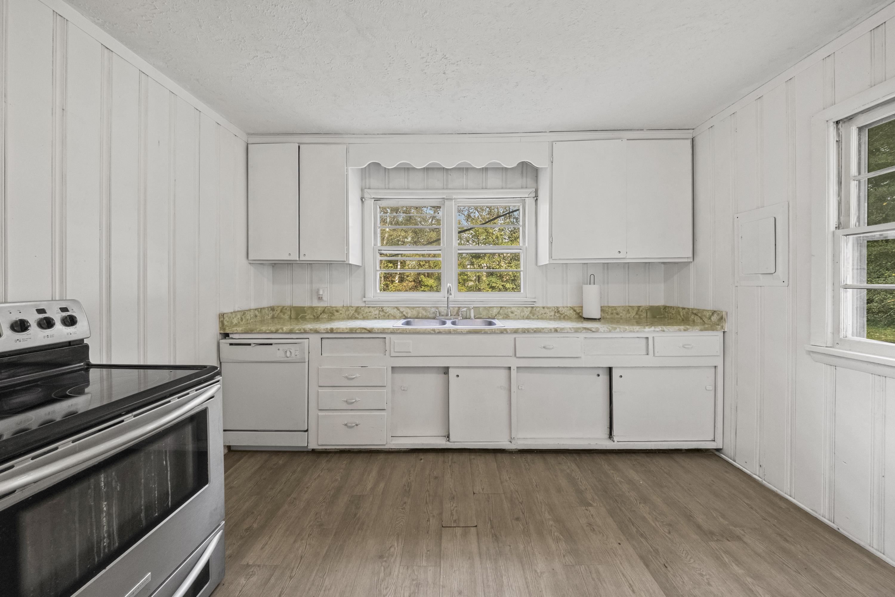 https://zimg.paragon.ice.com/ParagonImages/Property/PH/AABRKY/61458/4/0/0/f7a1303440983a98099b47668509706a/0/d4615d9e84452461c3ce9928dc068a1d/61458-4dd76ccc-9d6f-4c16-92d4-30af5094e6fb.JPG