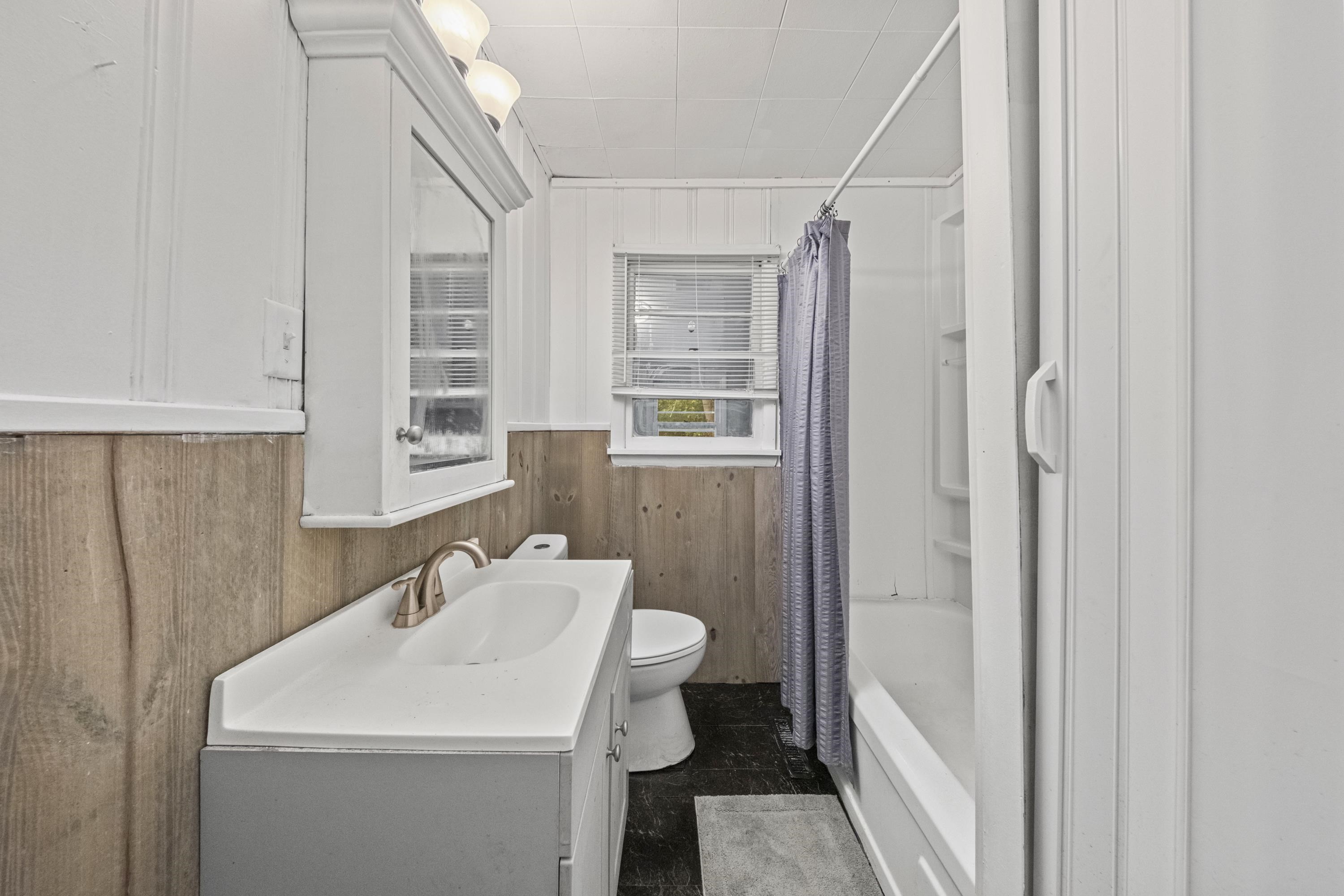 https://zimg.paragon.ice.com/ParagonImages/Property/PH/AABRKY/61458/6/0/0/017e0adc8b78e30ed648d6d63af810d4/0/d4615d9e84452461c3ce9928dc068a1d/61458-a3706eb3-0423-4fc7-be0d-8571b8b0462e.JPG
