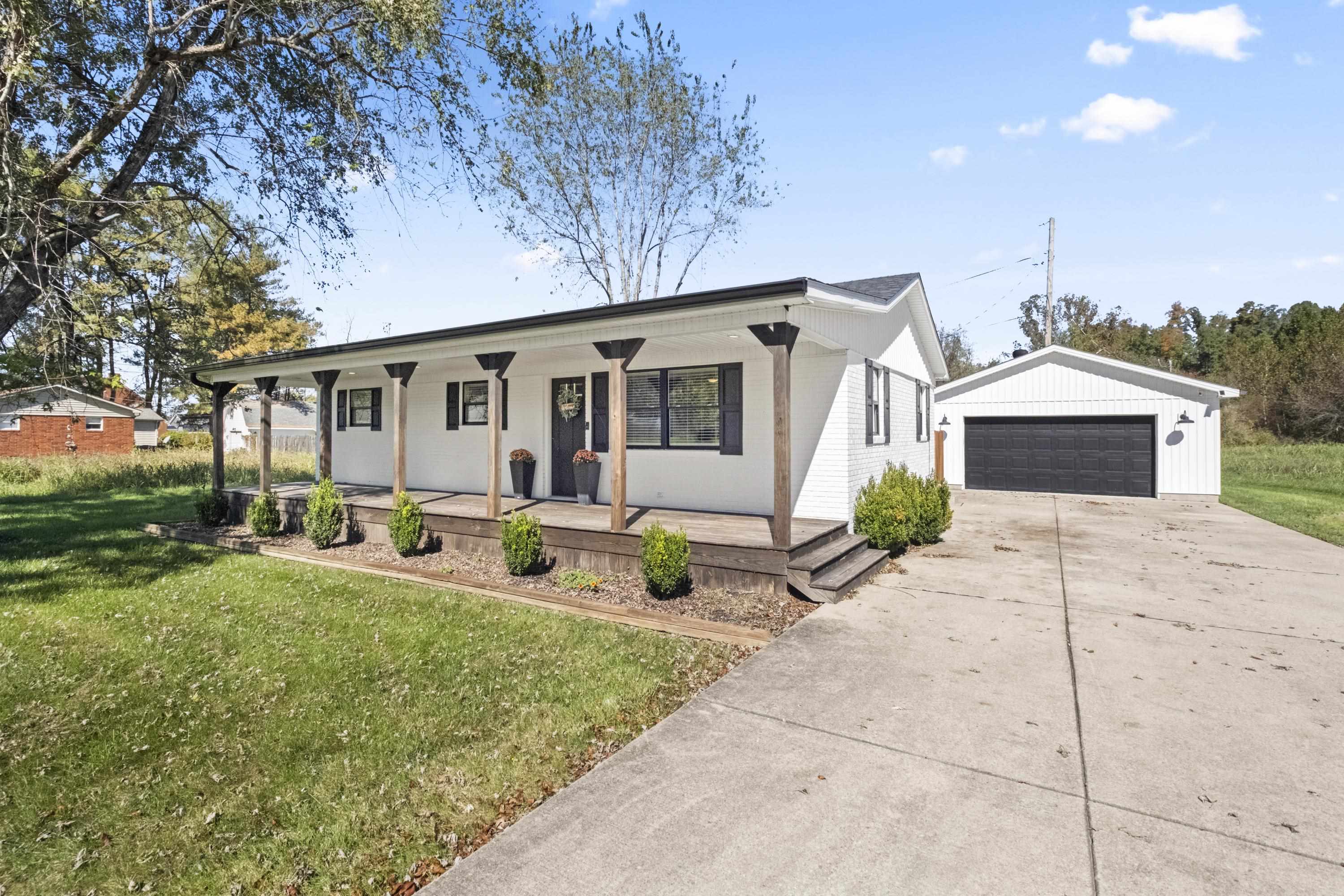 https://zimg.paragon.ice.com/ParagonImages/Property/PH/AABRKY/61459/3/0/0/f1153a241c1b5e5d6d6a1dd6b788eb20/0/a90b1eb01c9e7eb3aca4f4fc9d98b36d/61459-f880787c-d989-466e-b624-a47aab8ad38f.JPG