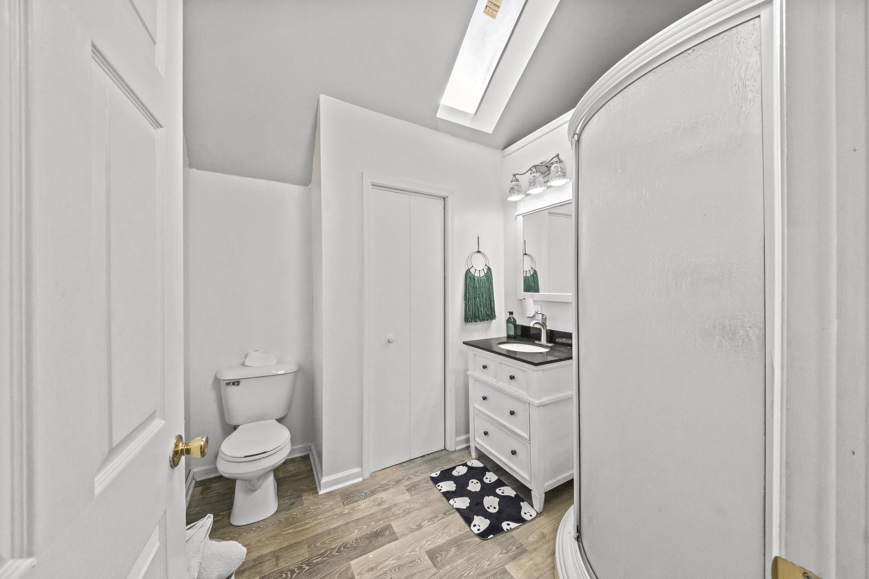 https://zimg.paragon.ice.com/ParagonImages/Property/PH/AABRKY/61463/12/0/0/00d69ccd903dc97e33e4c1afb96f3a34/0/46c49d9608e3bf2f12acd880ed4b2e49/61463-ed3d9551-273d-4d63-920e-69328ab85c58.JPG
