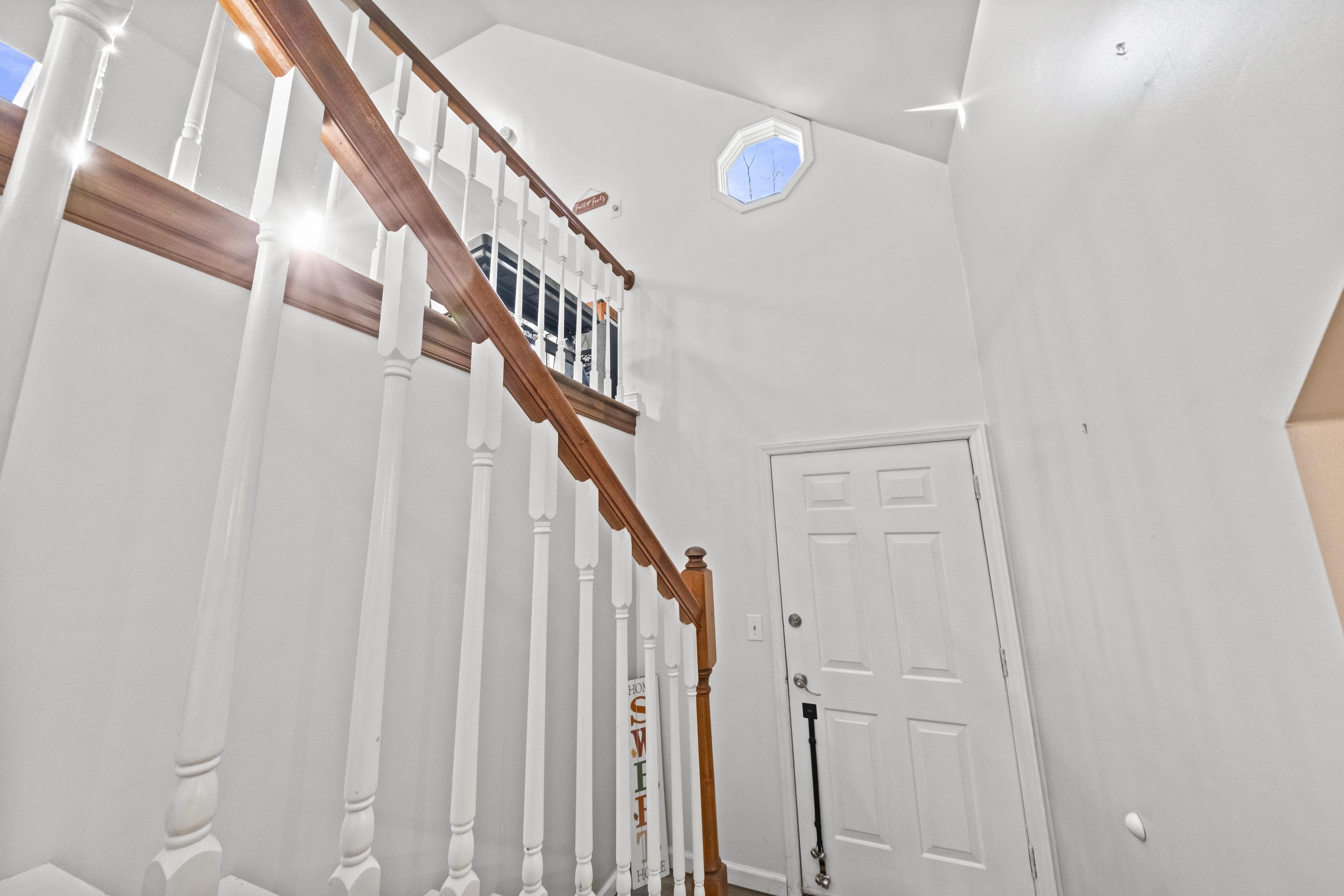 https://zimg.paragon.ice.com/ParagonImages/Property/PH/AABRKY/61463/4/0/0/aa550fadbf15063a06e98d25ac73942f/0/46c49d9608e3bf2f12acd880ed4b2e49/61463-47456a8e-7b7f-4e39-a83f-ca84bf97c4c2.JPG