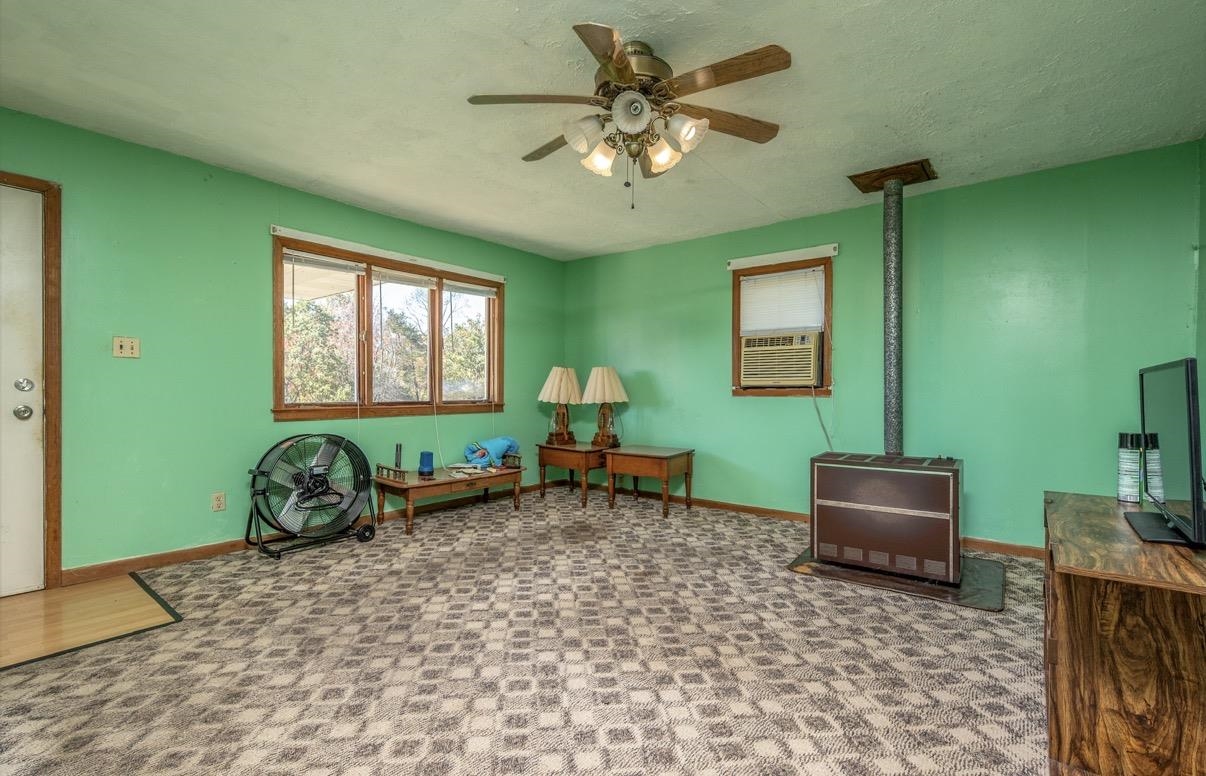 https://zimg.paragon.ice.com/ParagonImages/Property/PH/AABRKY/61464/11/0/0/573f3892bf0056873aa4a6c9f33afe0b/0/ea561b20756ec53bb87820e55f551a1c/61464-945e1fb9-13bd-4304-9d8b-56e769b6171d.JPG