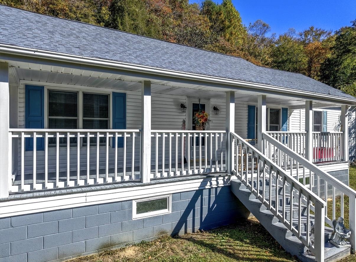 https://zimg.paragon.ice.com/ParagonImages/Property/PH/AABRKY/61465/4/0/0/20ffd8fa6d362038b7988338afc56c5a/0/e3dfea187c1de58bff0c0bfaf7d82796/61465-1333c114-5723-4953-a3f7-d3fe1d60c1d2.JPG