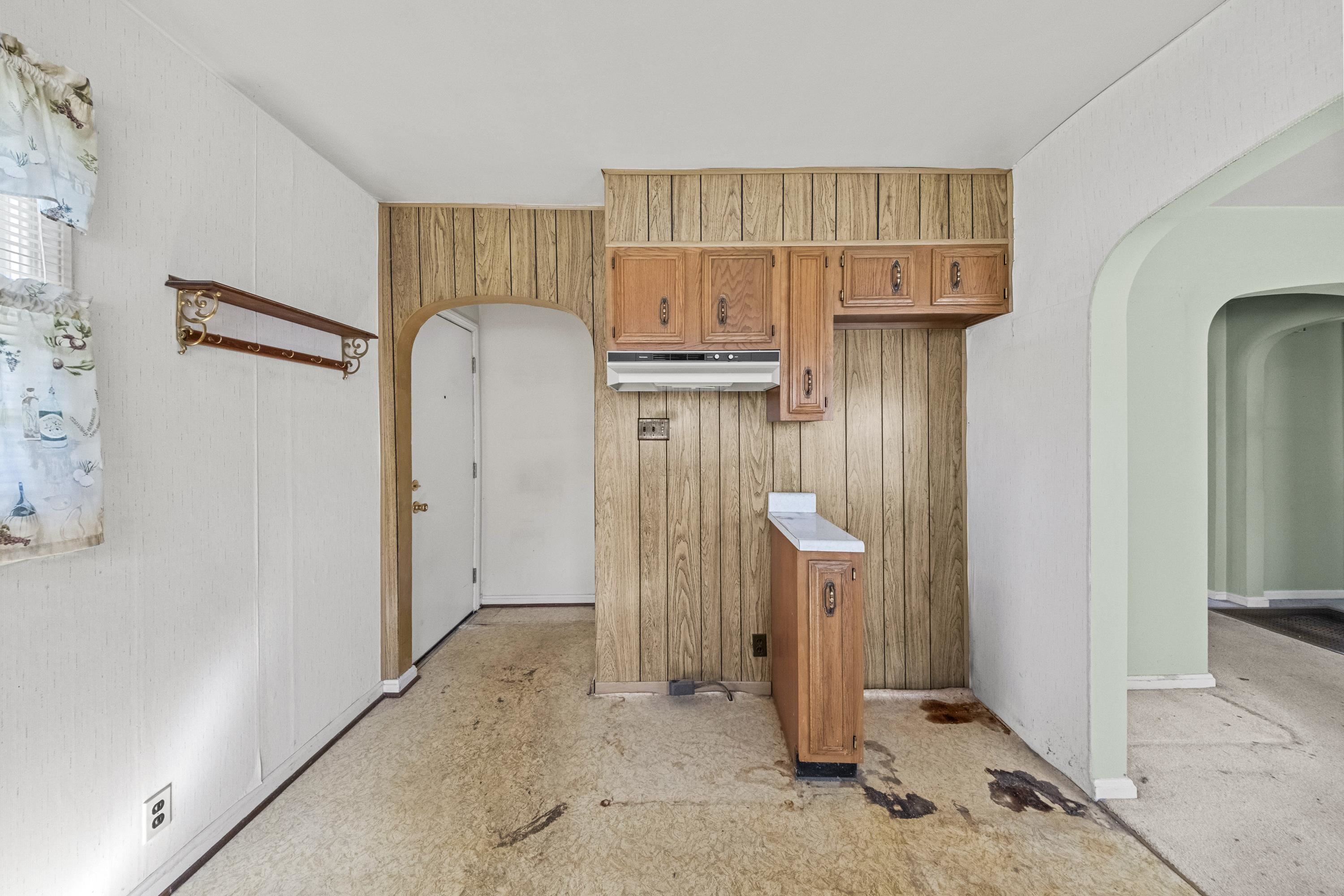 https://zimg.paragon.ice.com/ParagonImages/Property/PH/AABRKY/61466/11/0/0/0b801fb45315b9b9669f49139eb45ca5/0/eac9322a83536a793d688f28dac9b9dd/61466-cc8e4f9c-2feb-4687-a8c5-c7cc8e0b6127.JPG