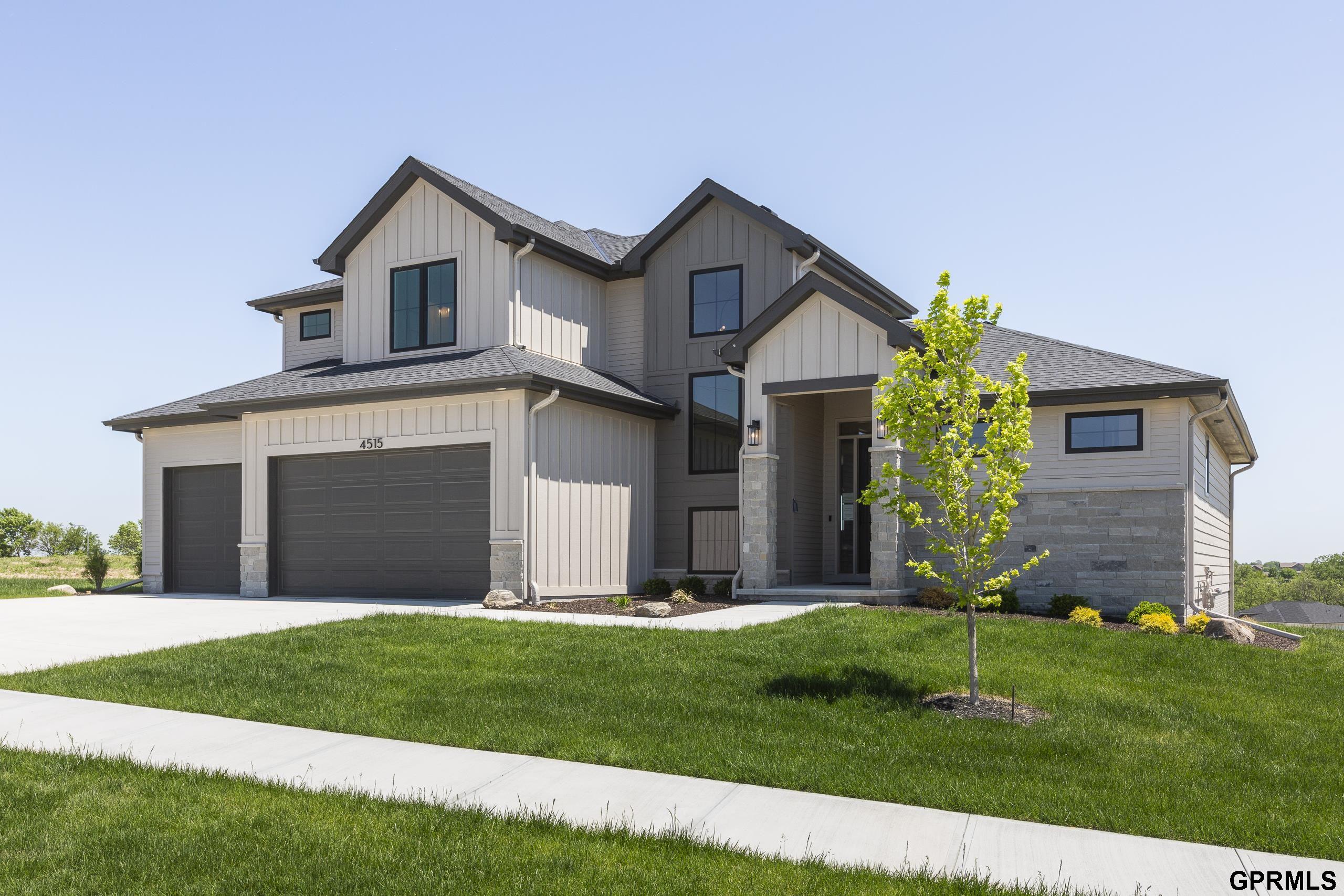 4515 203 Avenue, Elkhorn, NE, 68135