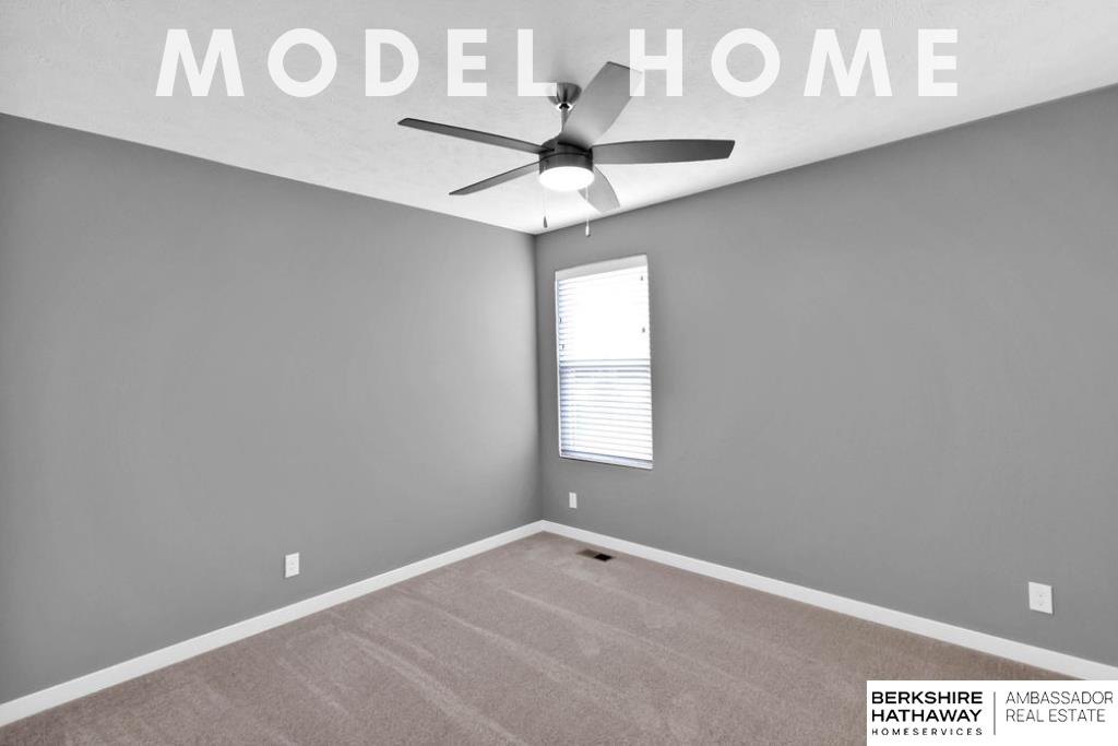 10518 113th Street, Papillion, NE, 68046