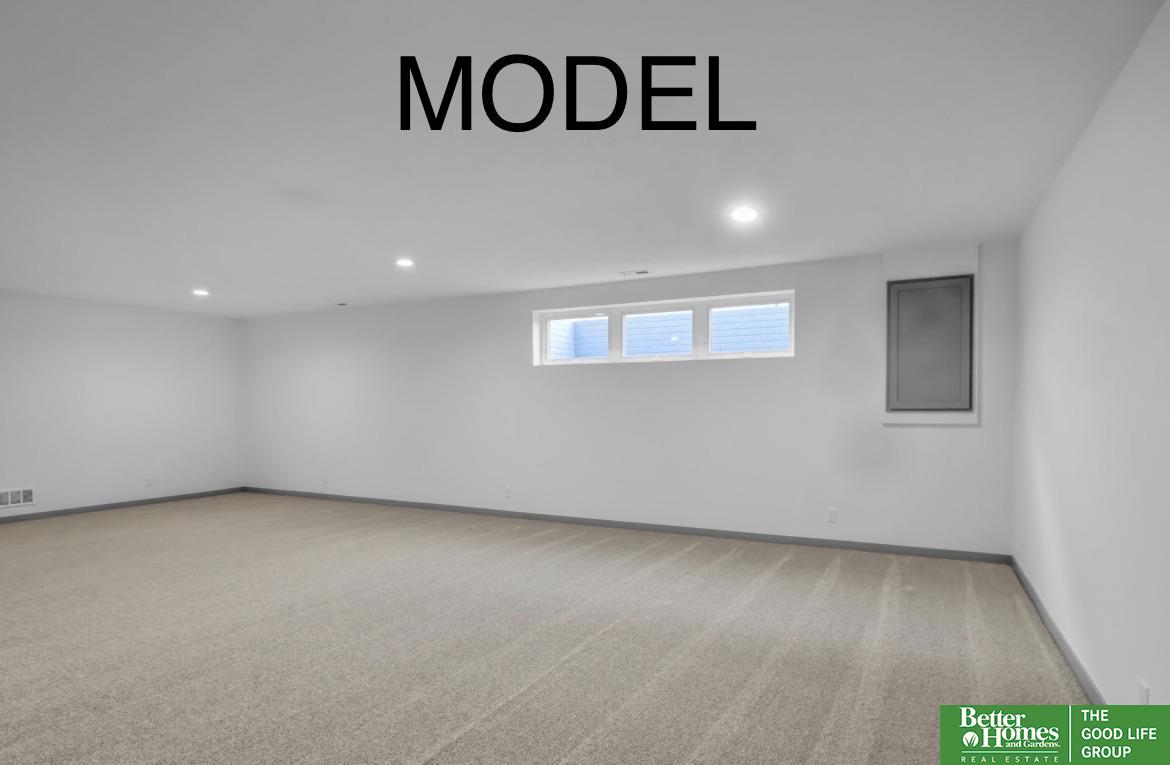 8609 177 Street, Bennington, NE, 68007
