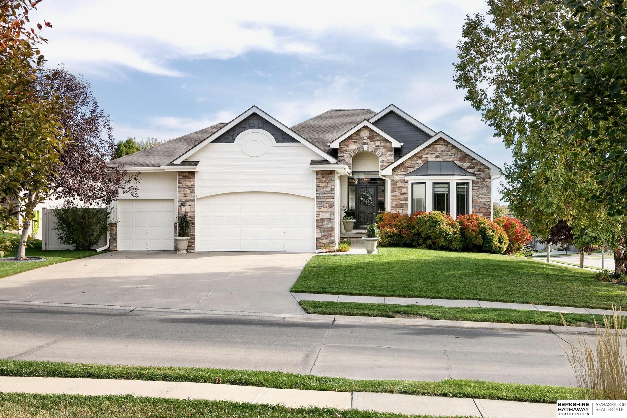 713 S 201st Avenue, Omaha