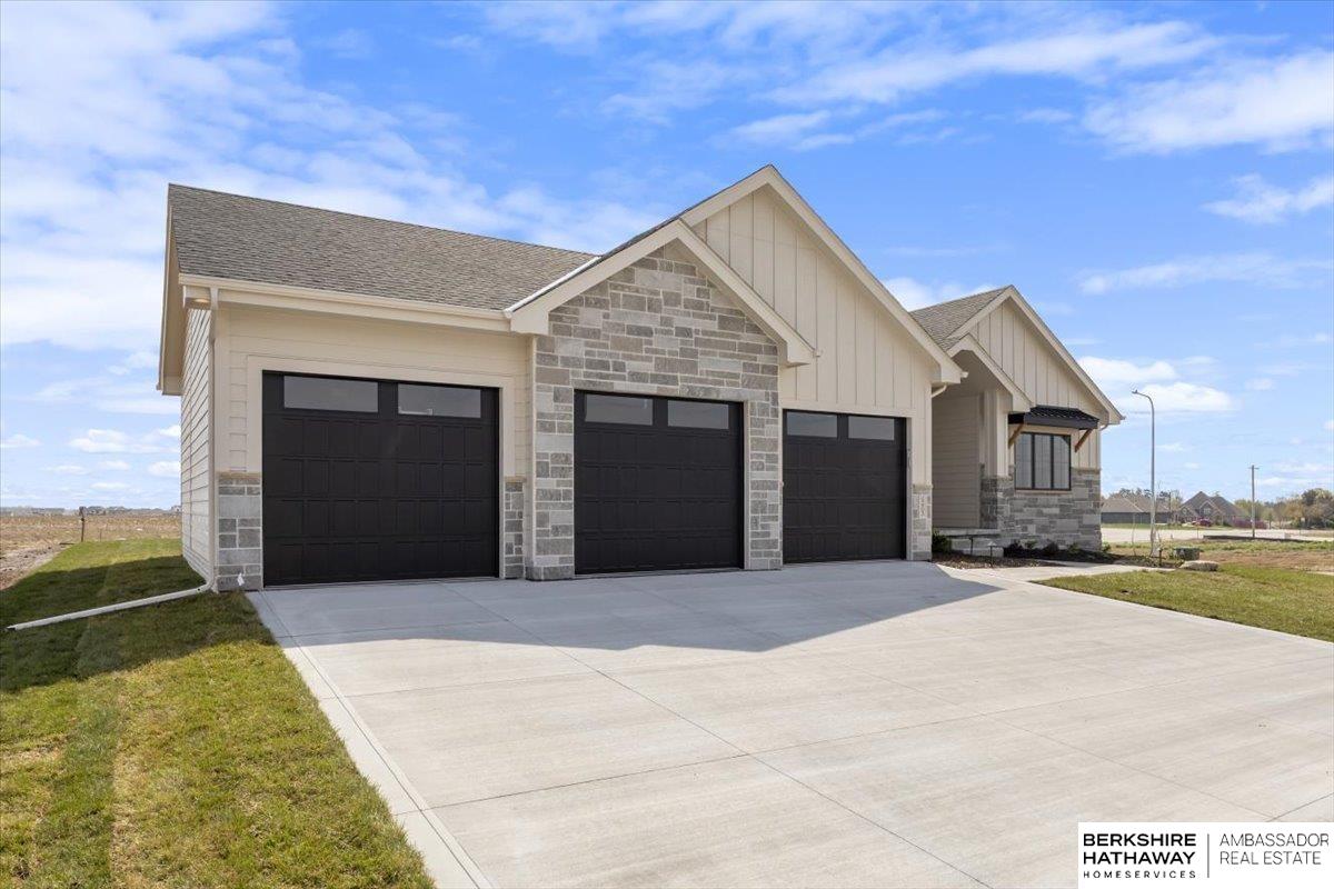 5403 196th Street, Elkhorn, NE, 68022
