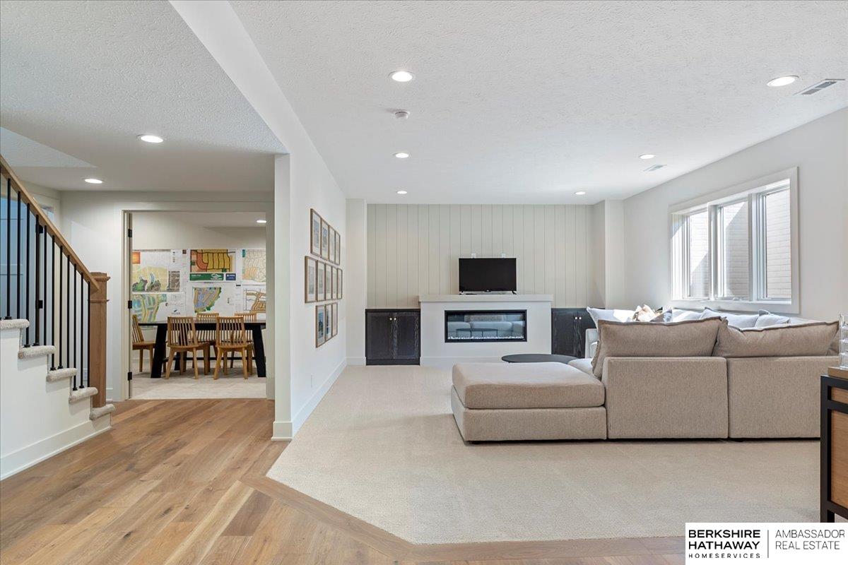 5403 196th Street, Elkhorn, NE, 68022