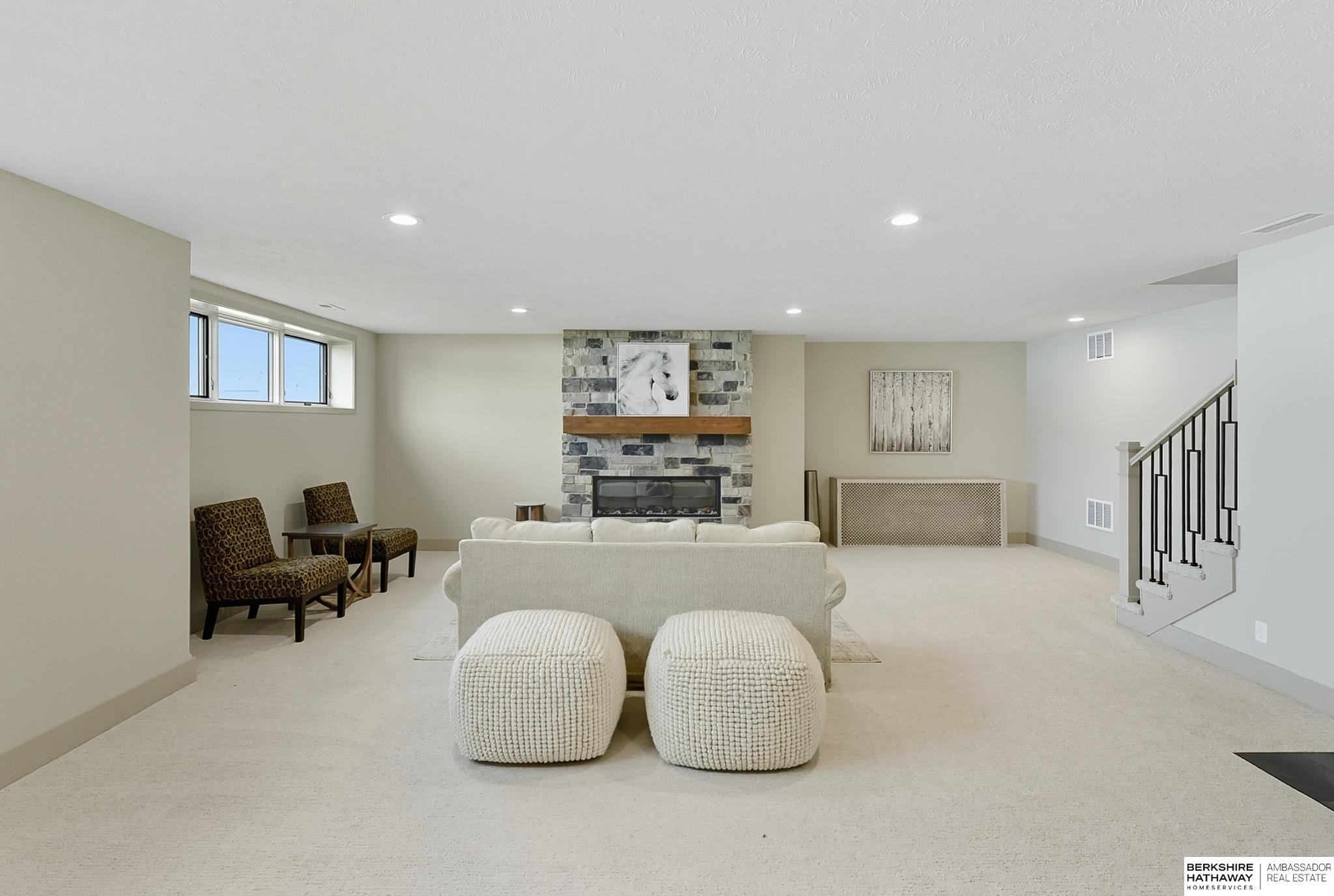 11514 S 114th Avenue, Papillion, NE, 68046