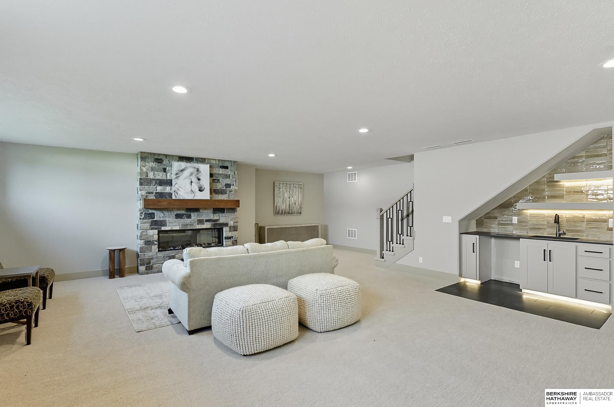 11514 S 114th Avenue, Papillion, NE, 68046